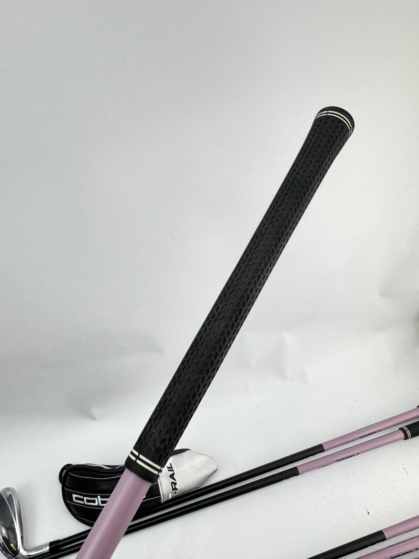 Cobra Ladies T Rail Irons Left Hand 6H, 7-SW + GW KBS PGI Ladies Graphite /30231