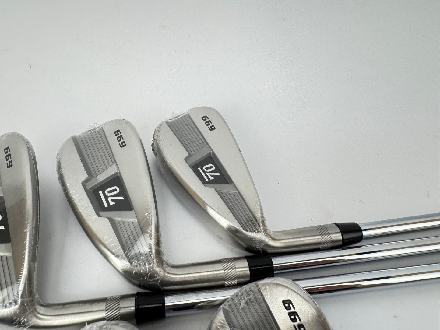 Sub 70 Irons 699 V2 6-PW Left Handed Elevate MPH 85 Regular Steel /New /33986
