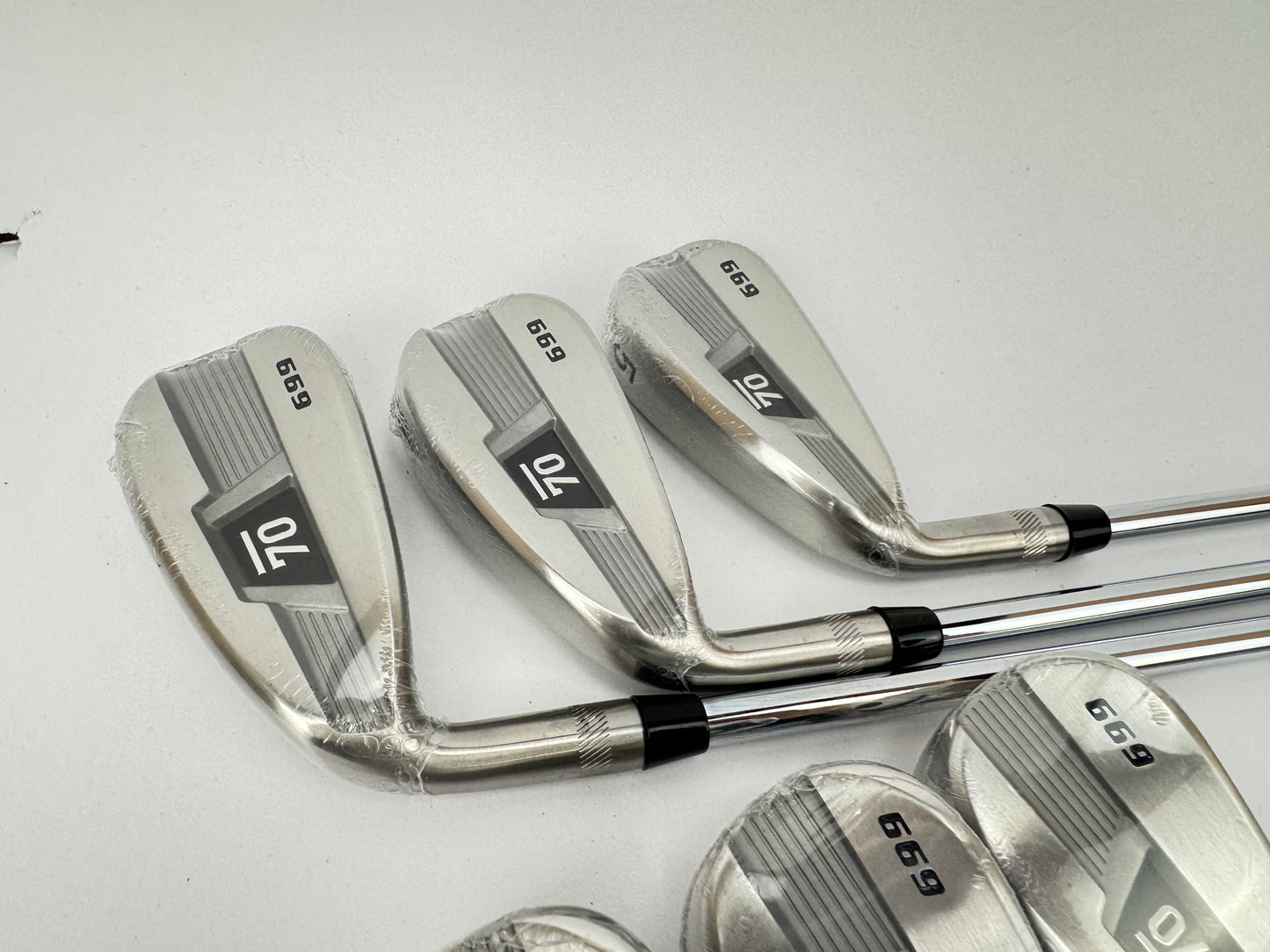 Sub70 699 Irons V2 5-PW Left Handed Elevate 95 Vss Regular Steel /New /34049