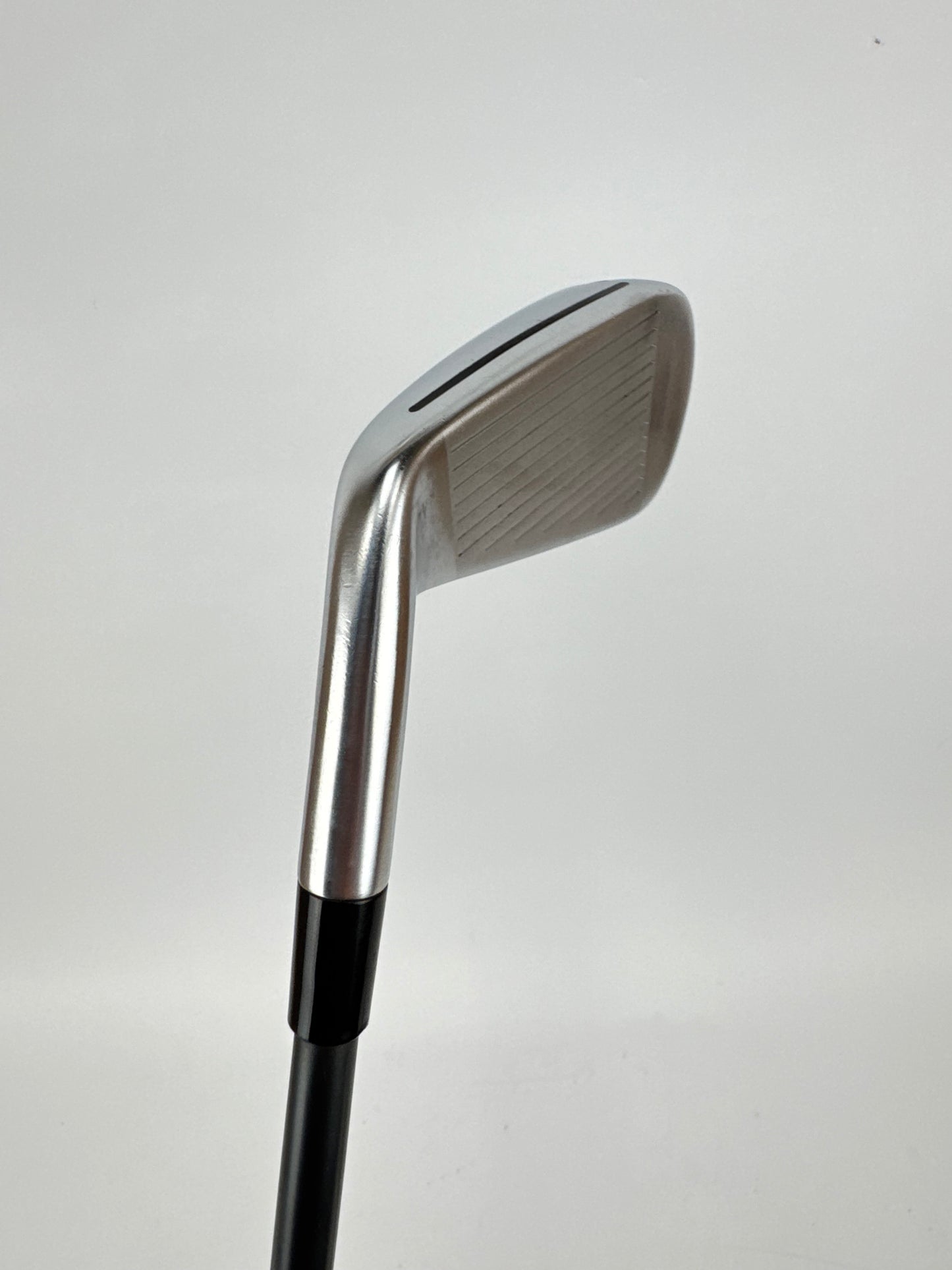 Taylormade P790 2 Iron 17* Hzrdus Smoke 6.0 Stiff Graphite 90G /Right /31775