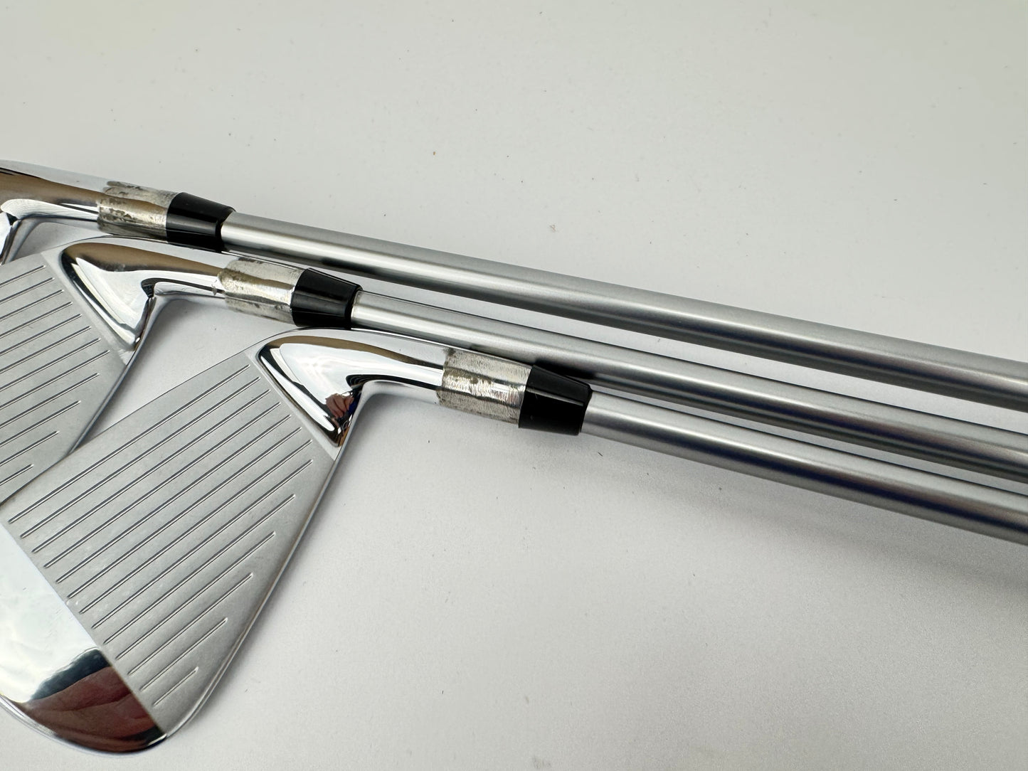 Callaway Elyte Irons 6,8+PW Left Handed Aldila Rogue Regular Graphite /31965