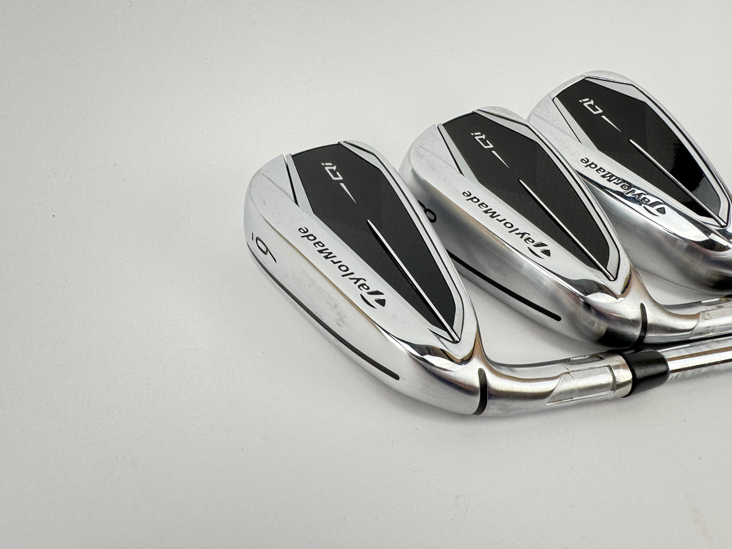 Taylormade Qi10 Irons Left Handed 6,8+PW DG 95 R300 Steel /New Shafts /32184