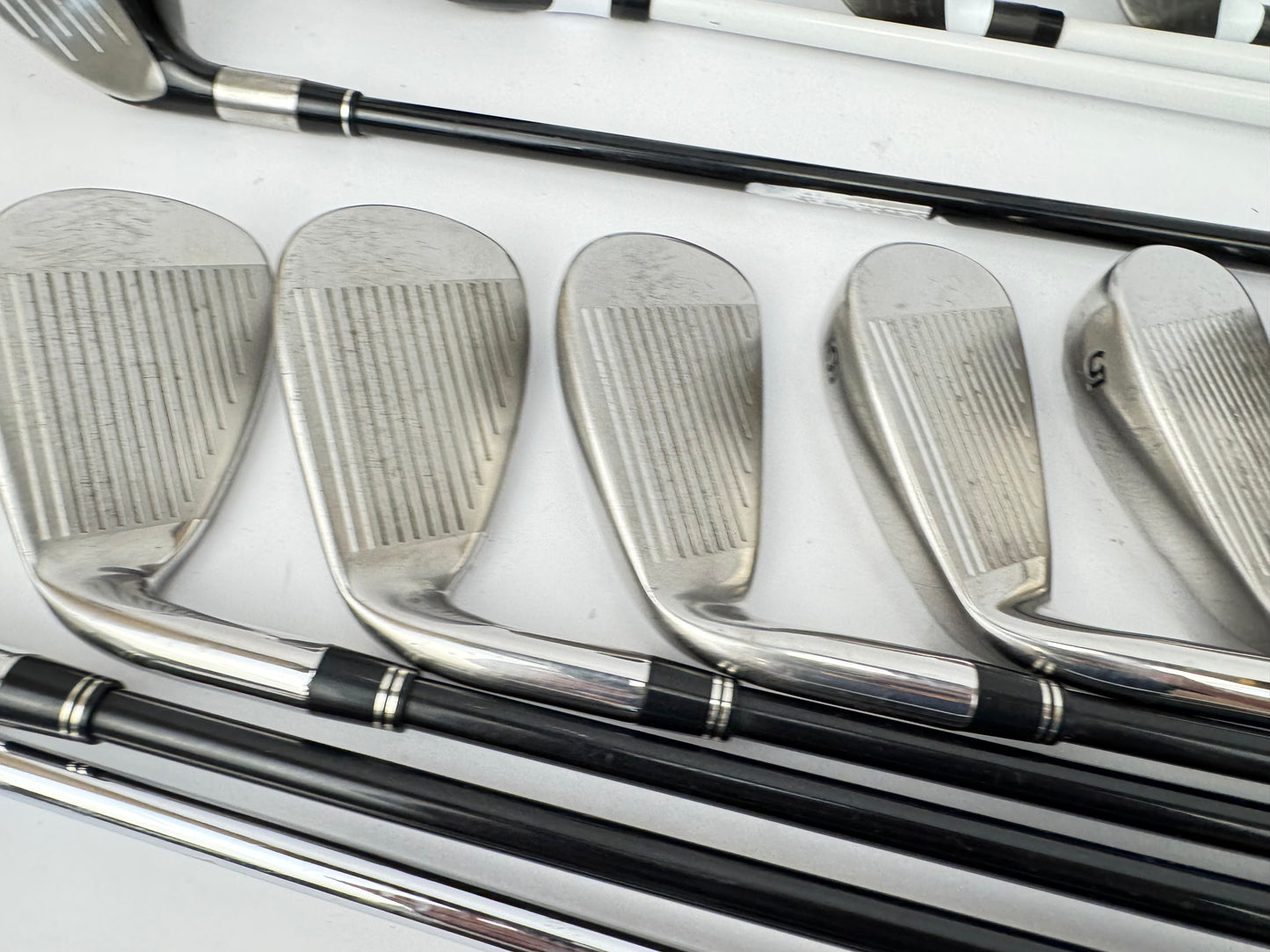 Taylormade Golf Mens Package Set 13 Clubs Regular Graphite /New Grips /Bag/34345