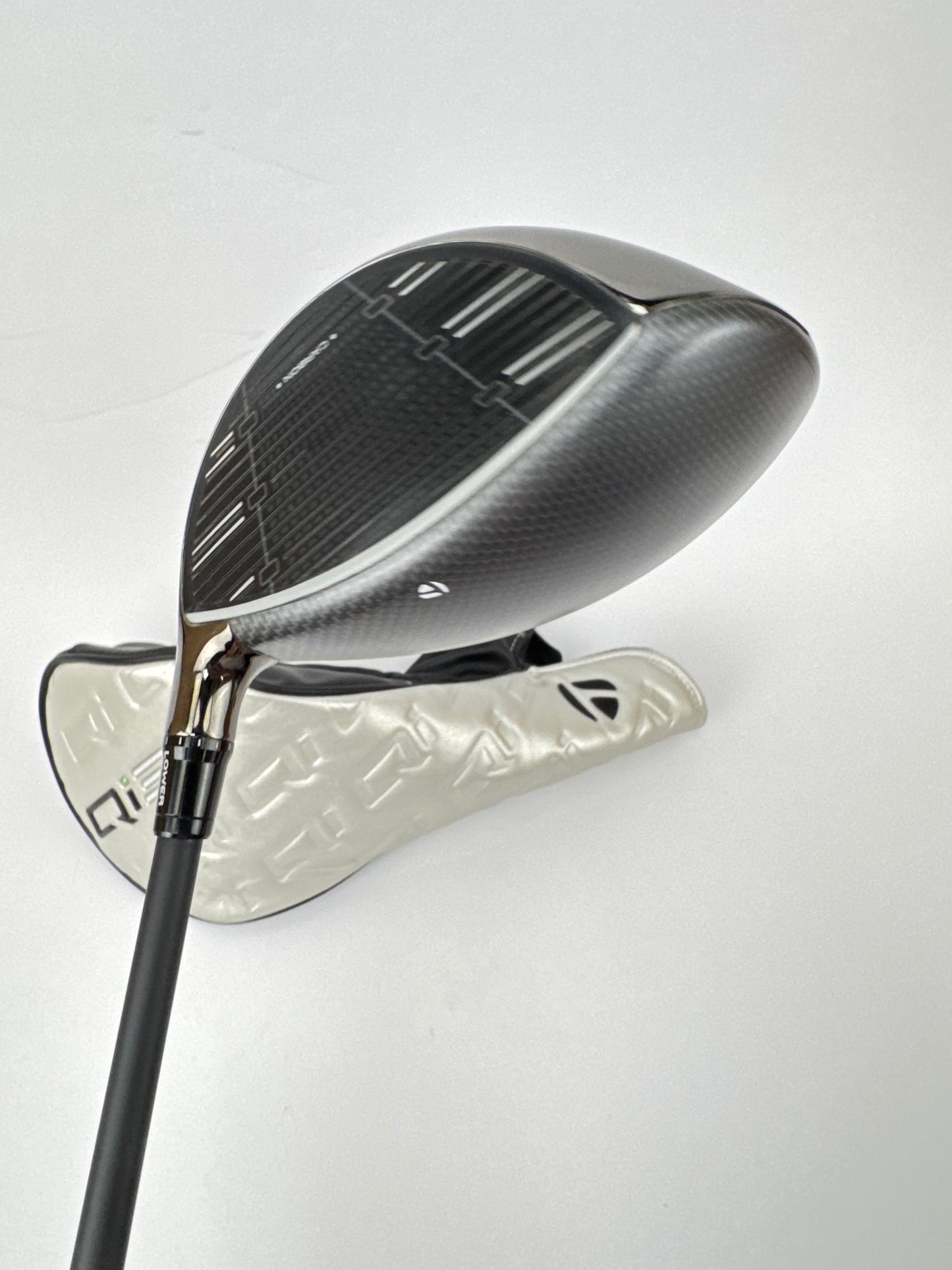Taylormade Qi35 Driver 12* Vanquish 5-R Regular /Right Handed /Headcover /34416