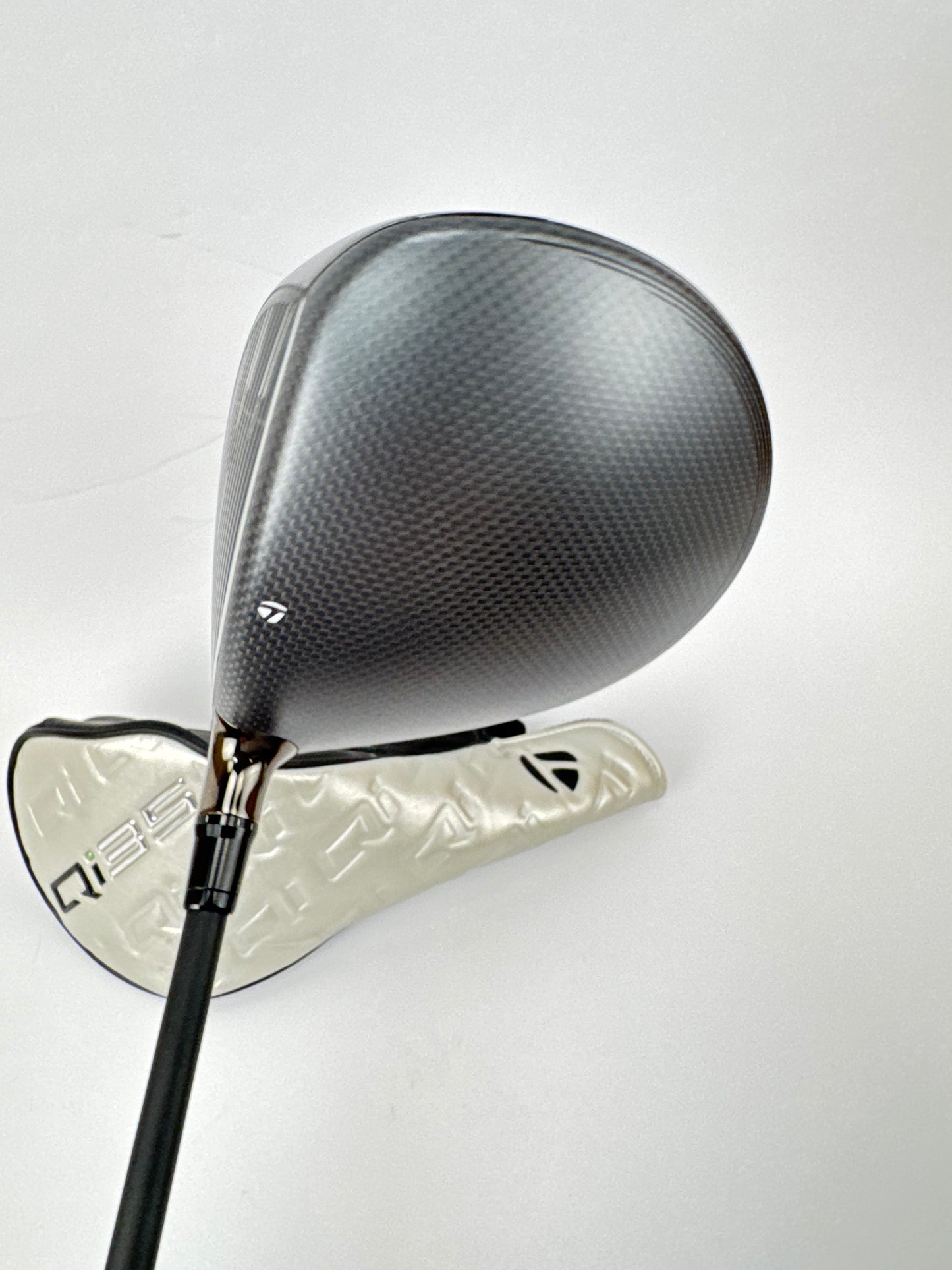 Taylormade Qi35 Driver 12* Vanquish 5-R Regular /Right Handed /Headcover /34416