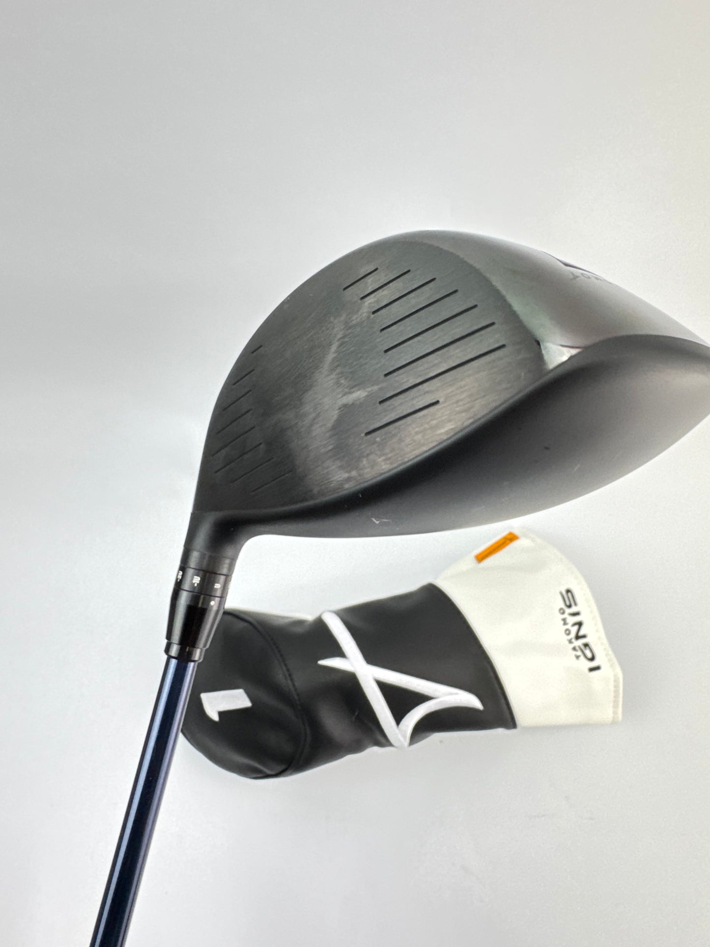 Takomo Ignis D1 Driver 9* Ventus Blue 6-X Extra Stiff Graphite /Headcover /28872