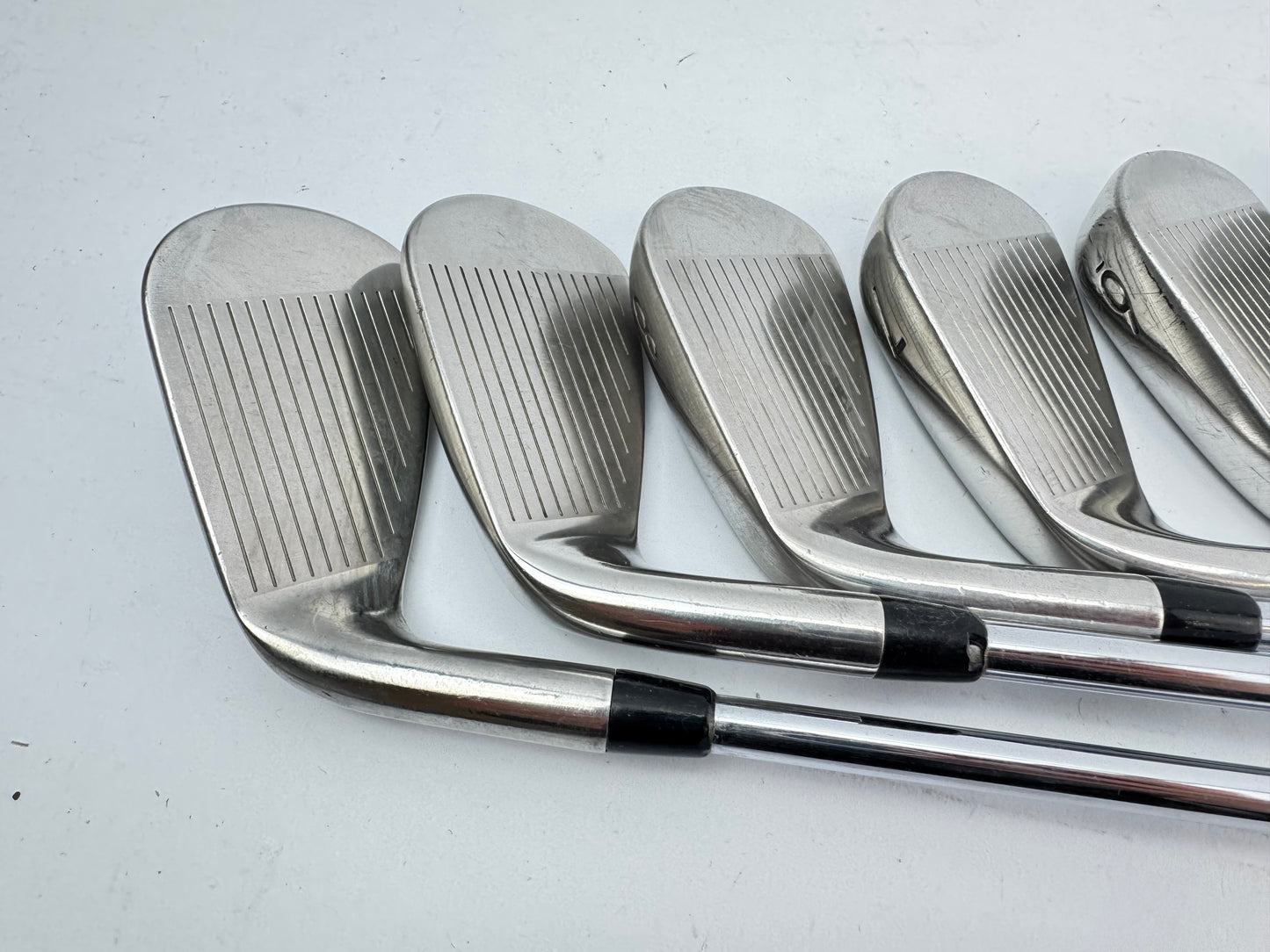 Titleist T300 Irons 5-PW AMT Red R300 Regular Flex Steel /Right/New Grips /30376