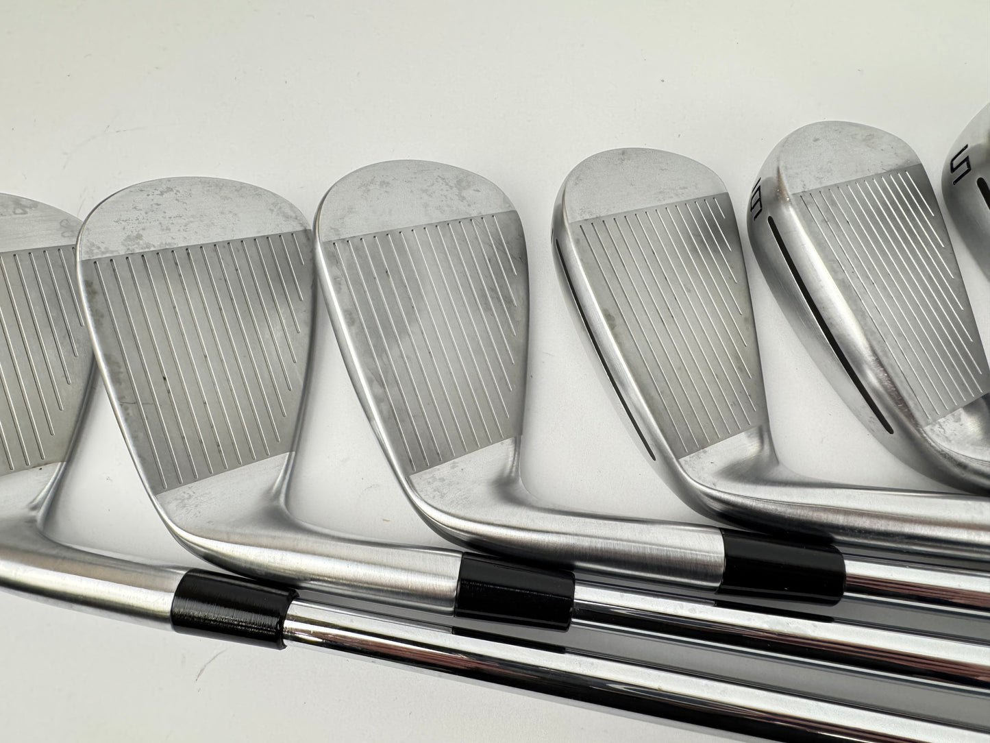 Taylormade P790 2025 Irons 5-PW Dynamic Gold 105 S300 Stiff Steel /Right /31350