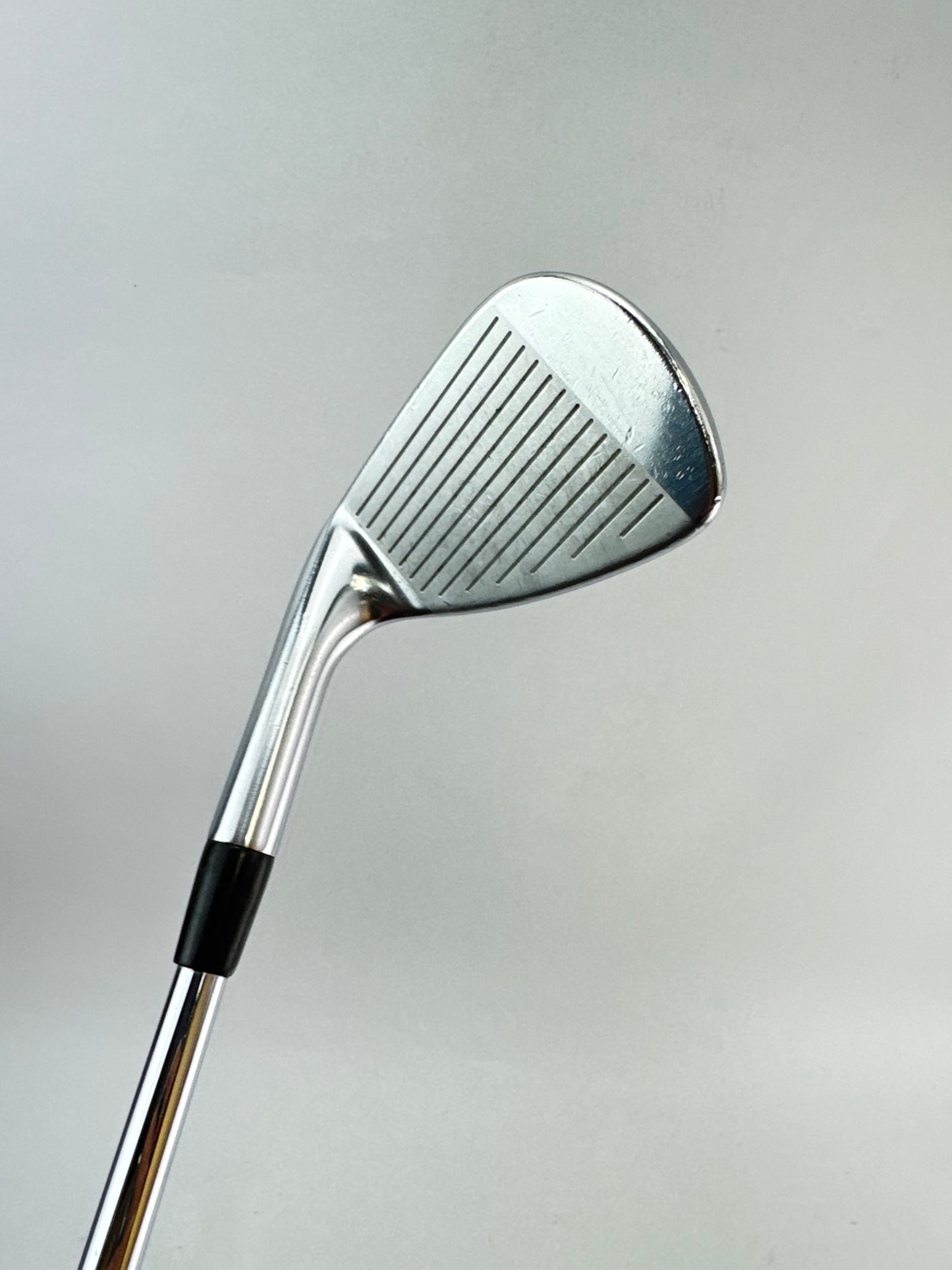 Titleist AP2 716 Gap Wedge 50* AMT S300 Stiff Flex Steel /Right /New Grip /27185