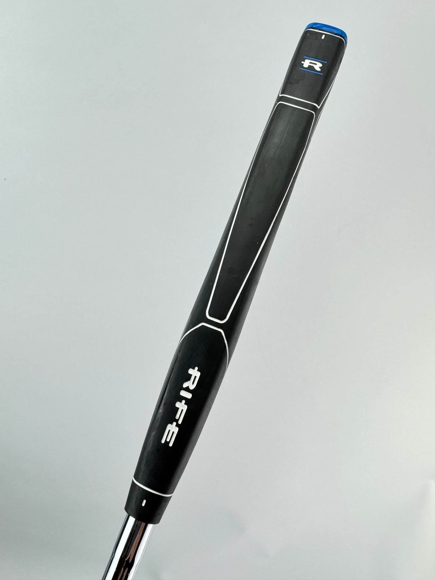 Rife Island Series Putter Montserrat 33.5” Blade /Right Handed /New Grip /29787