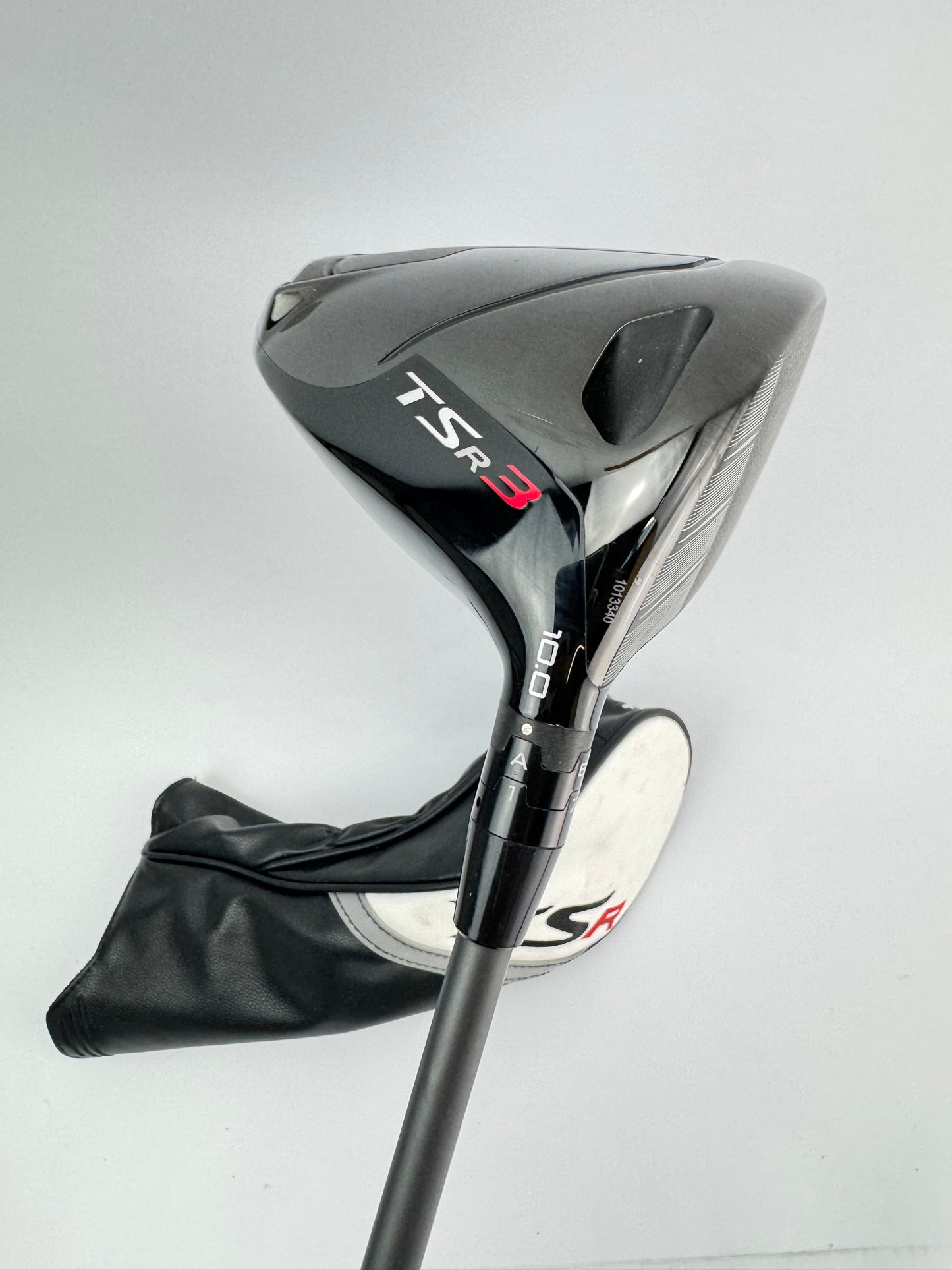 Titleist TSR3 Driver 10* Hzrdus Smoke 5.5 60G Regular Graphite /Headcover /28550