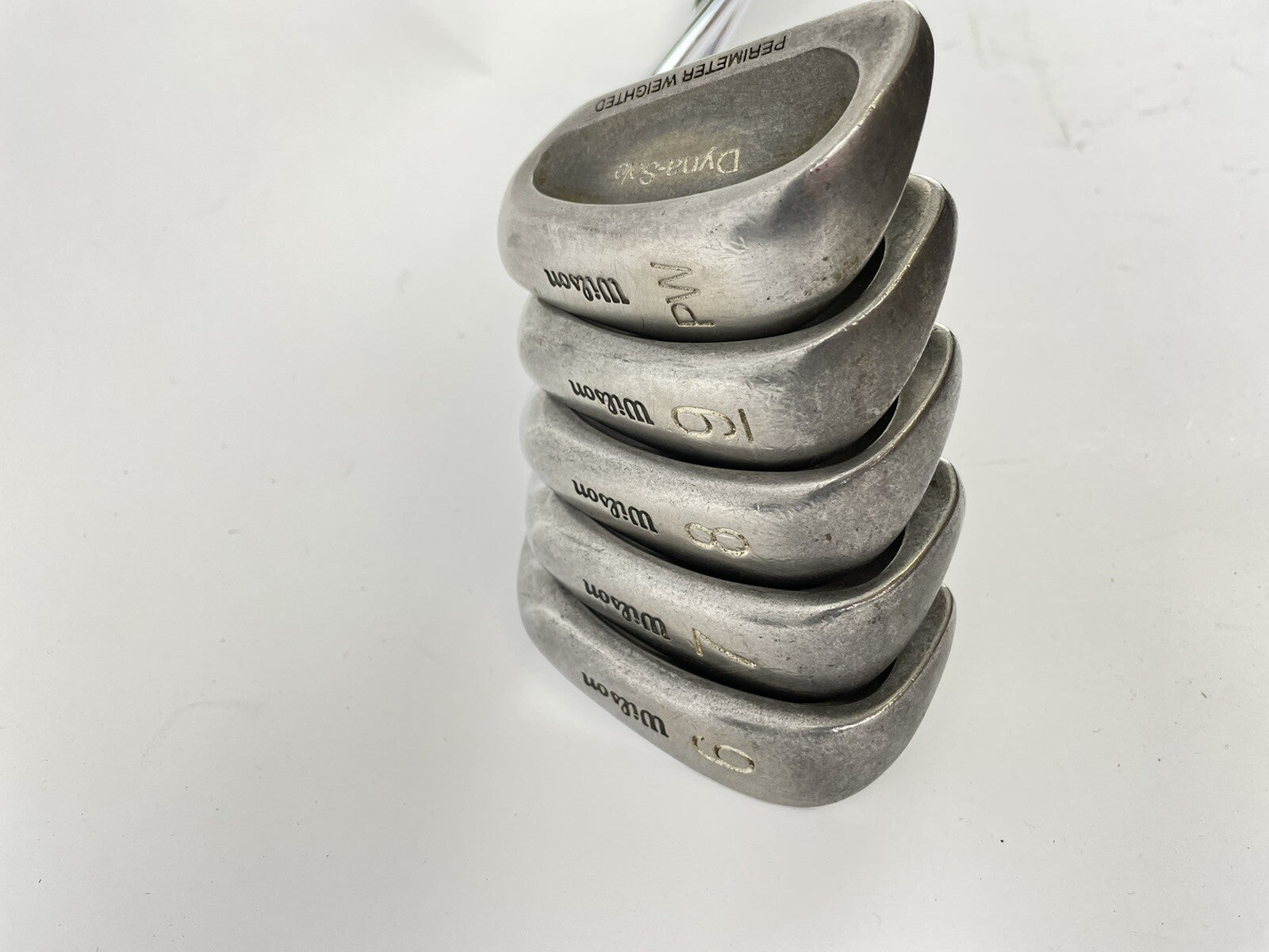 Wilson Irons Mens Dyna-Sole 6-PW Regular Flex Steel /Good Grips /17578