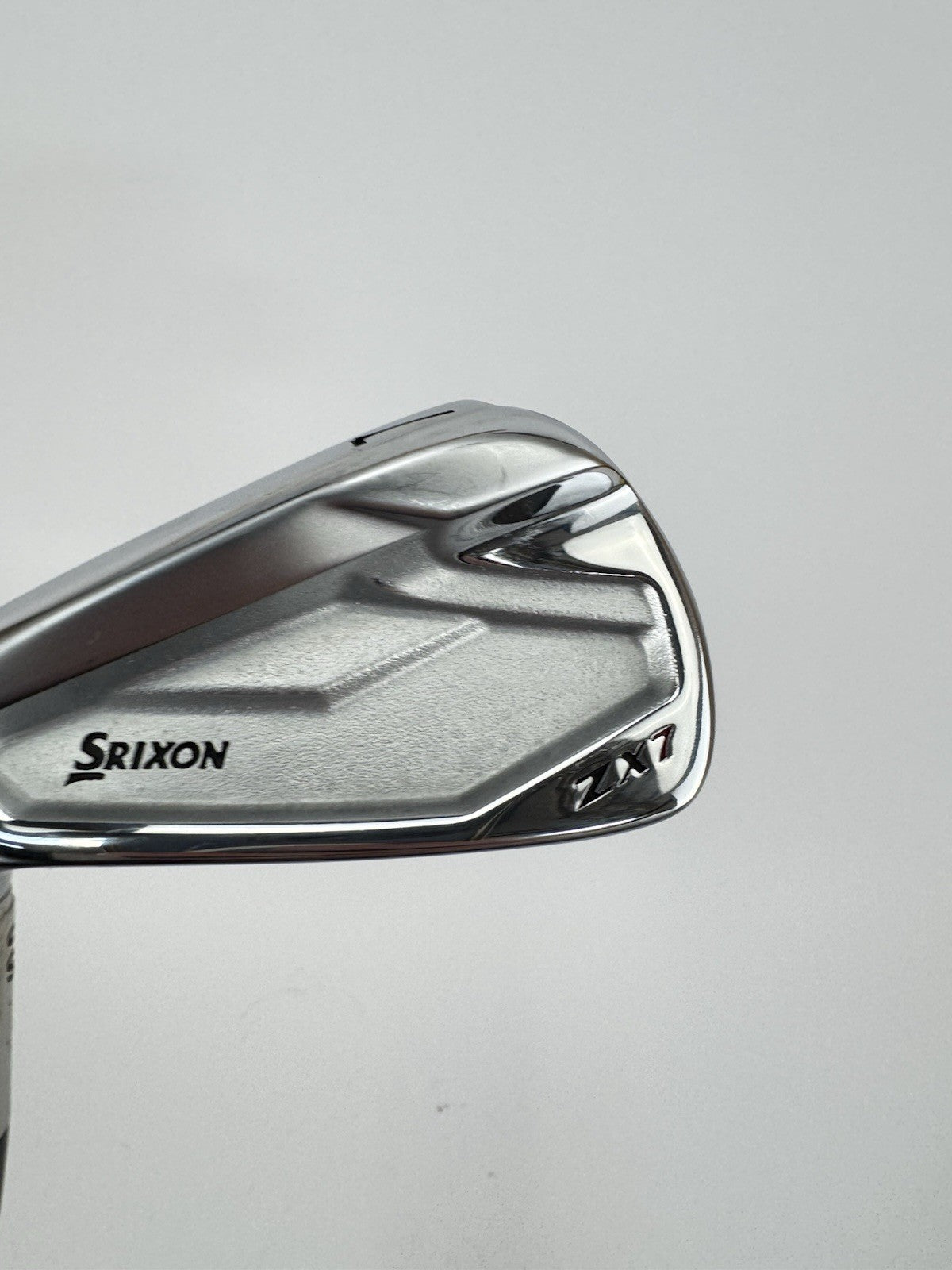Srixon ZX7 7 Iron Left Handed Miyazaki 6A Senior Flex Graphite /Demo /330763