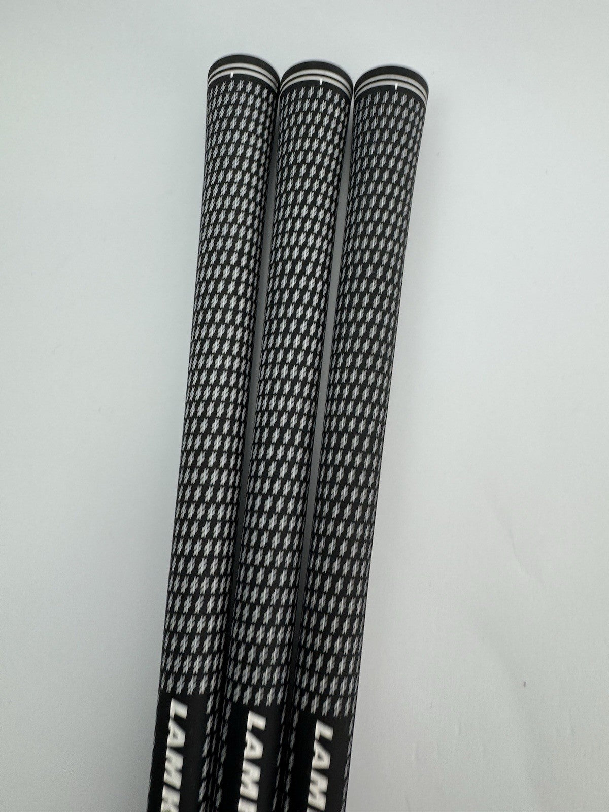 Lamkin Crossline Golf Grips (3) Men’s Standard /Black/White /336713
