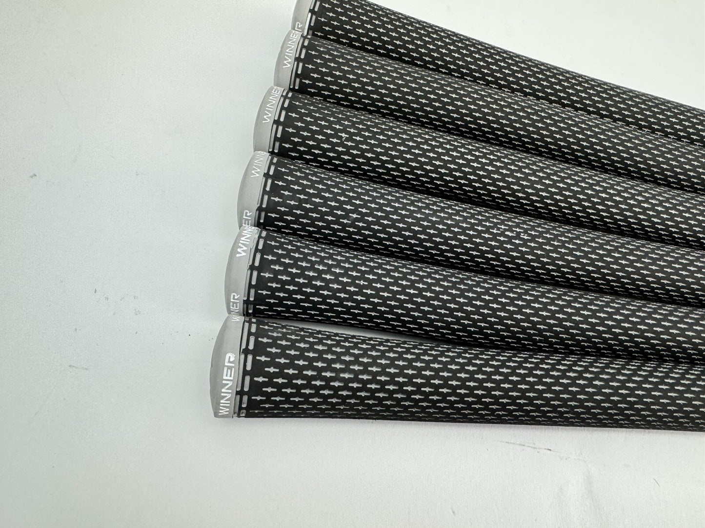 Fujikura Pro Iron Shaft Set (6) 5-PW Regular Graphite 0.355 Tapered /Grips/339277