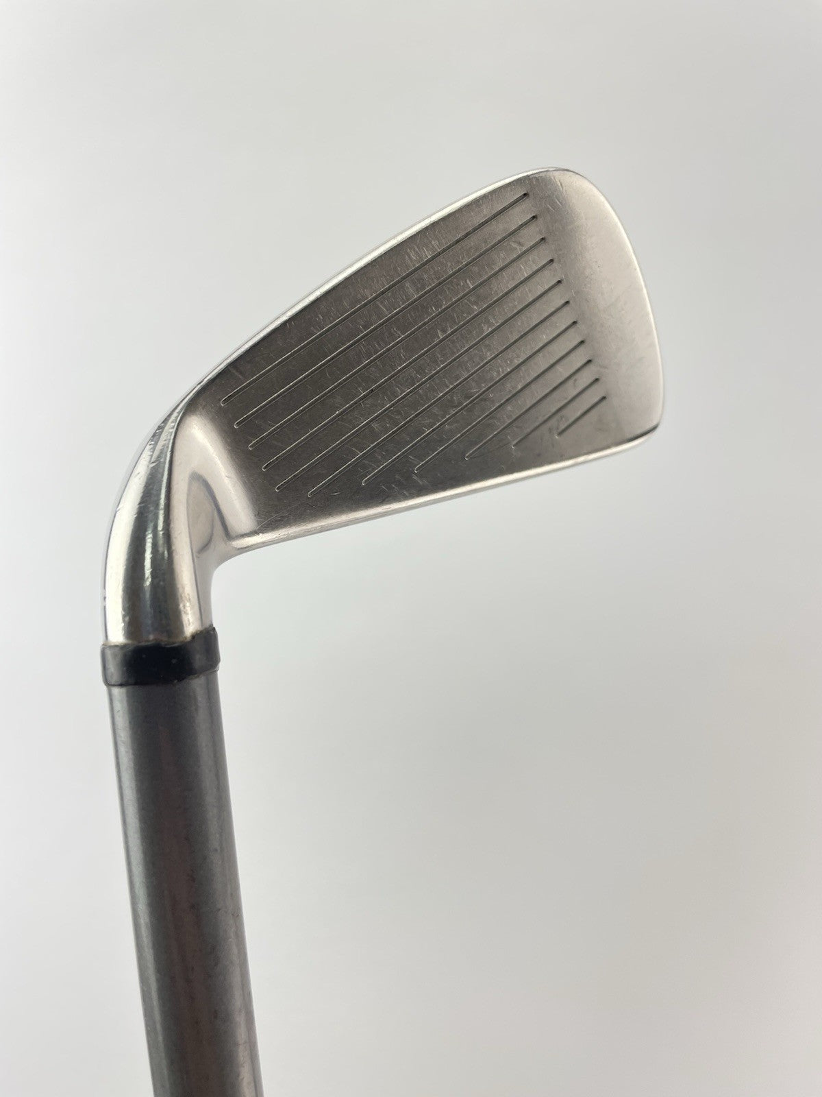 Wilson Fatshaft 3 Iron Regular Flex Graphite /Right Handed /Lamkin /256176