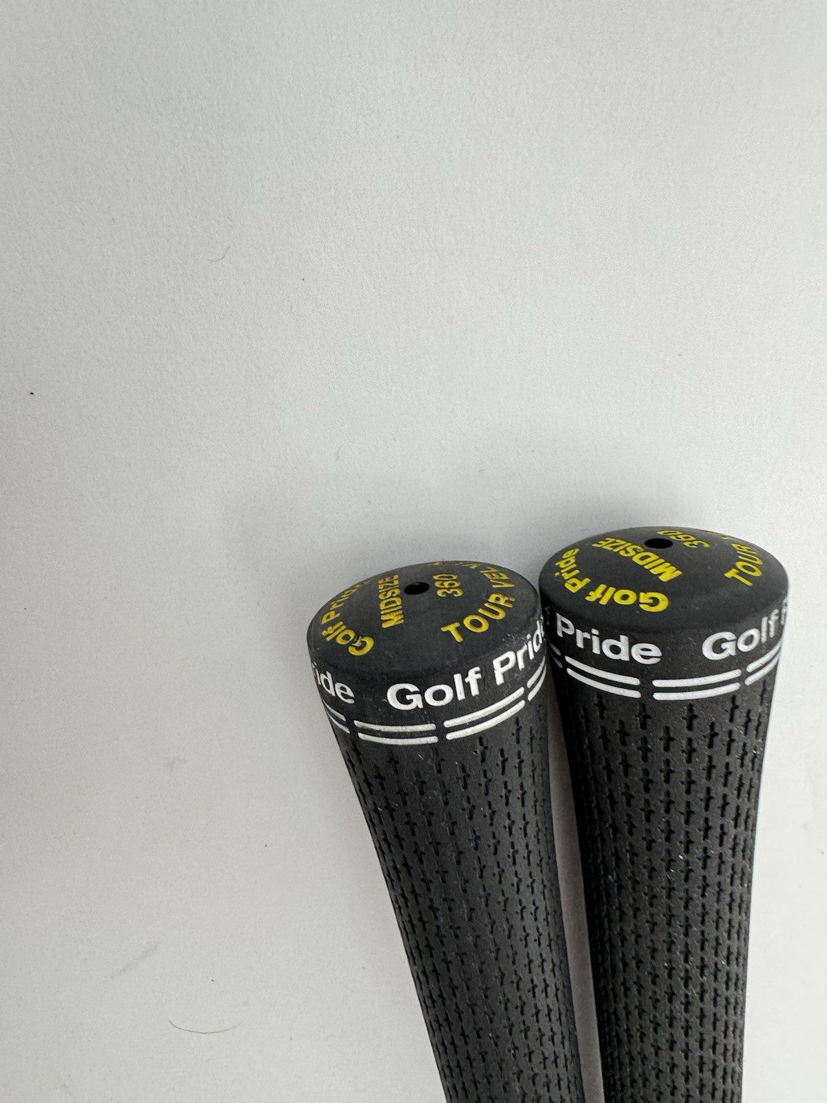 Golf Pride Tour Velvet Golf Grips (2) Tour Velvet Midsize /Pulled /339965