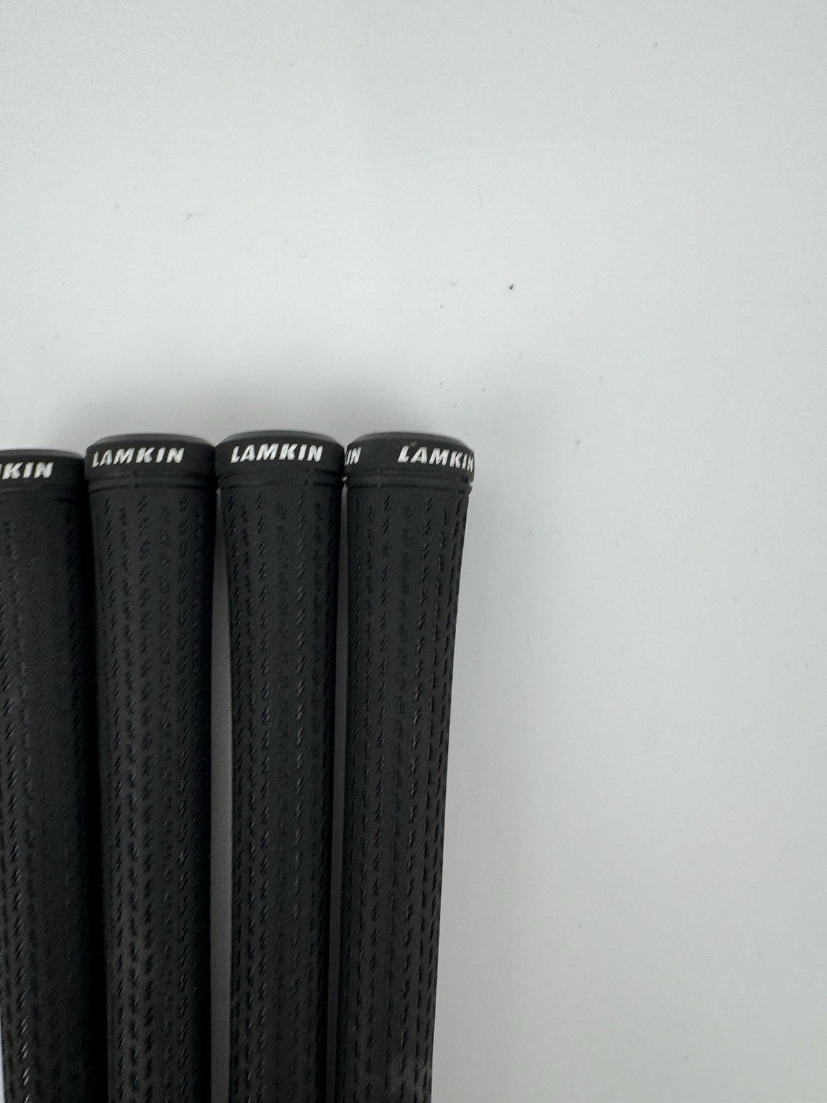 Lamkin Crossline 360 Golf Grips (4) Mens Standard /Black/White /Pulled /313623