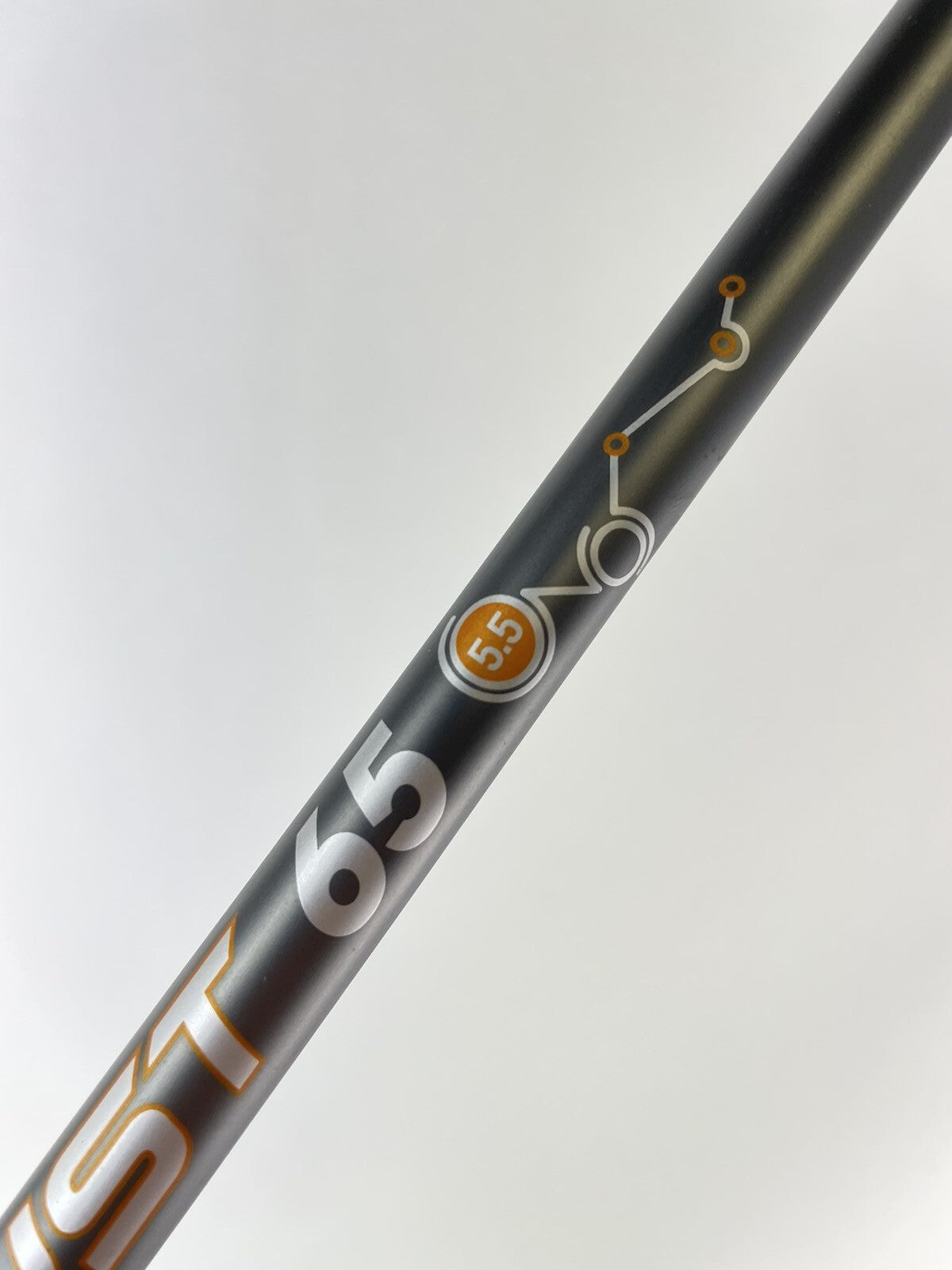 Catalyst 65 Iron Shaft 5.5 Regular Graphite 35.5" /0.370 Parallel /144324