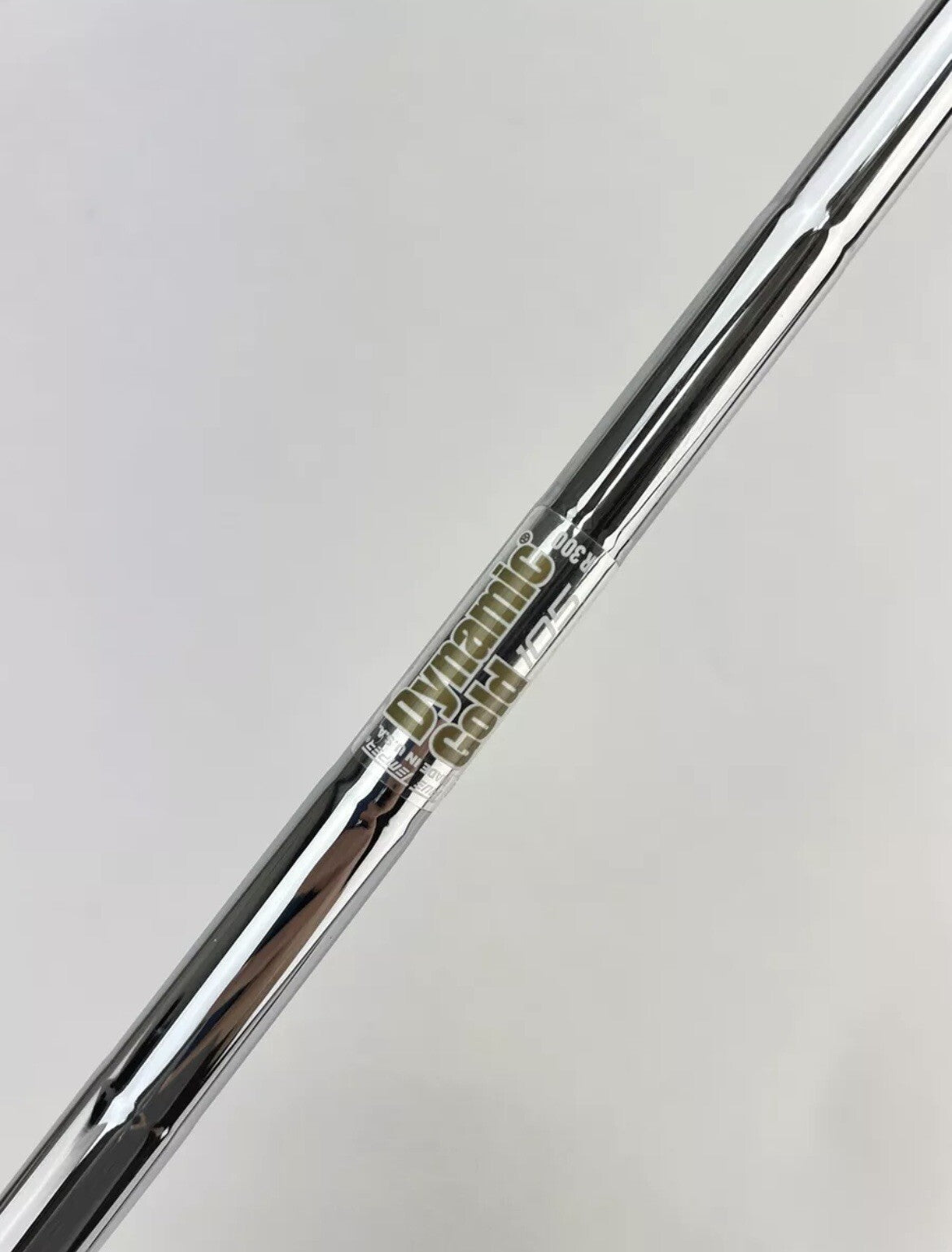 Dynamic Gold 105 Iron Shaft R300 Regular Flex Steel 35.25" /0.355 Tapered /169551