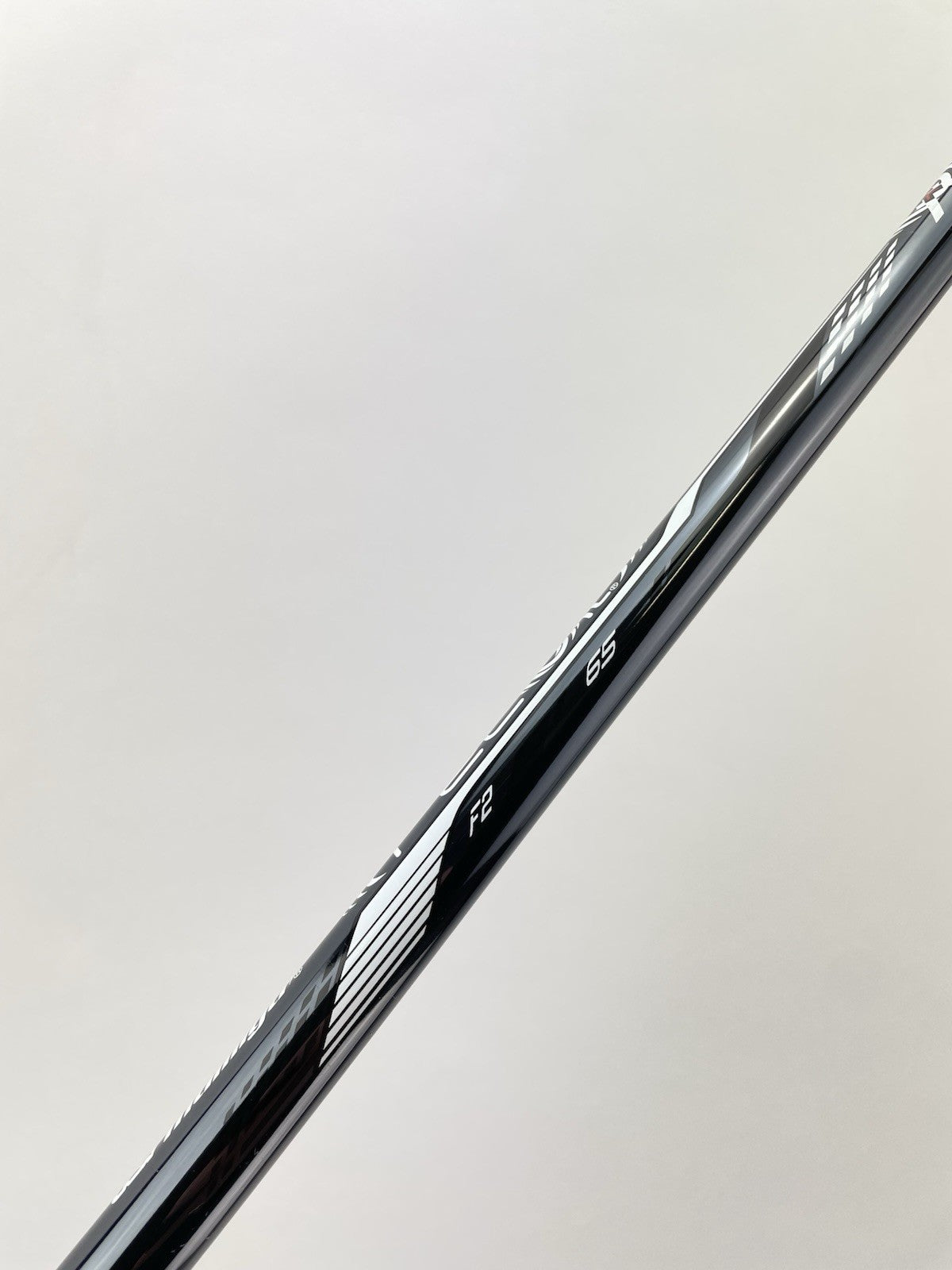UST Recoil Dart Iron Shaft 65 F2 Senior Flex Graphite 35.25”/0.355 Tapered/294609