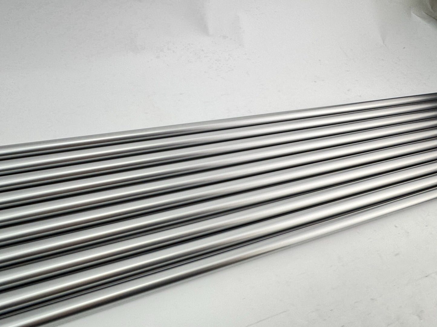 Aldila Rogue Pro 65 Iron Shaft Set (10) Regular Flex Graphite /0.370 Parallel5