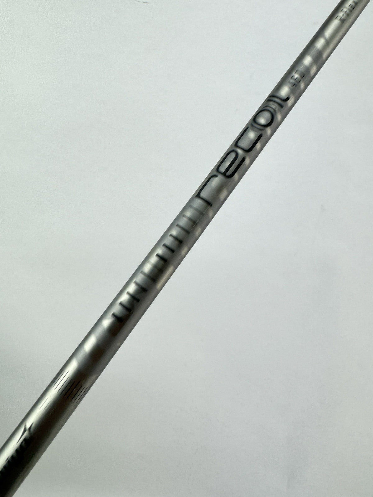 UST Recoil 460 Iron Shaft Regular Flex Graphite 35.75 /0.370 Parallel /213783