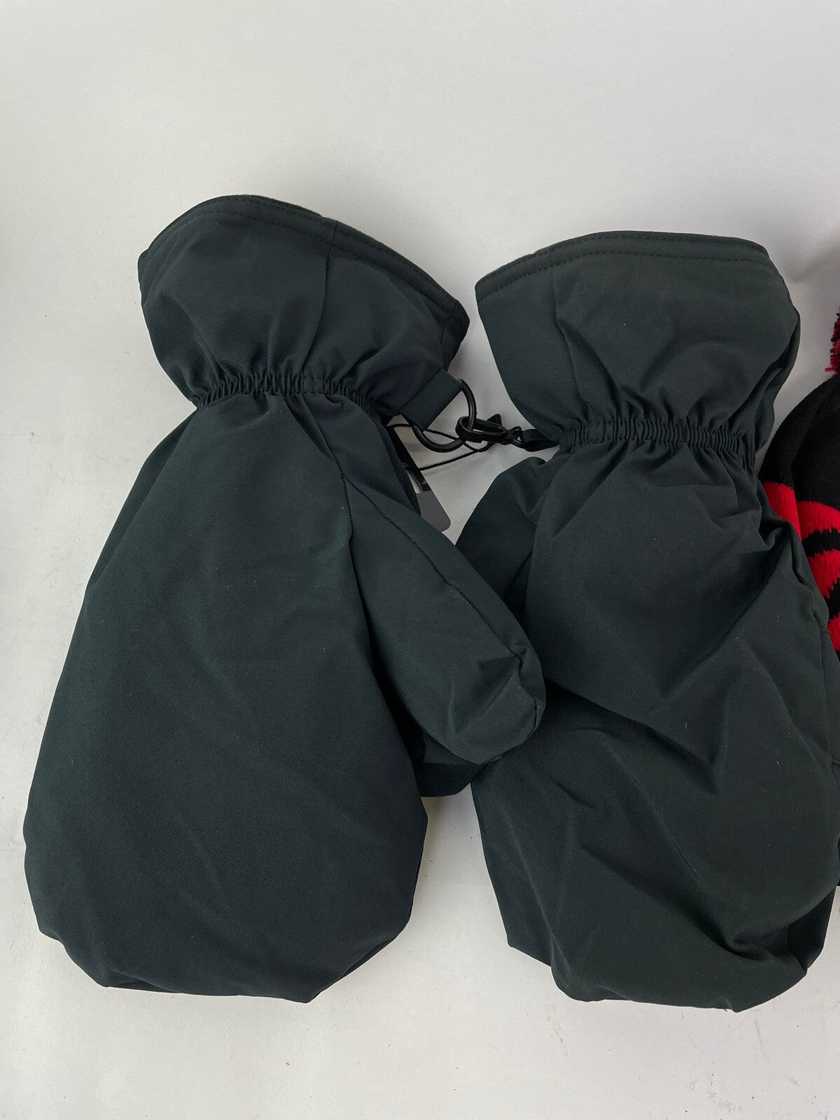 Golf Winter Gift Set Bobble Beanie & Winter Mitts /L/XL /Red/Black/New3