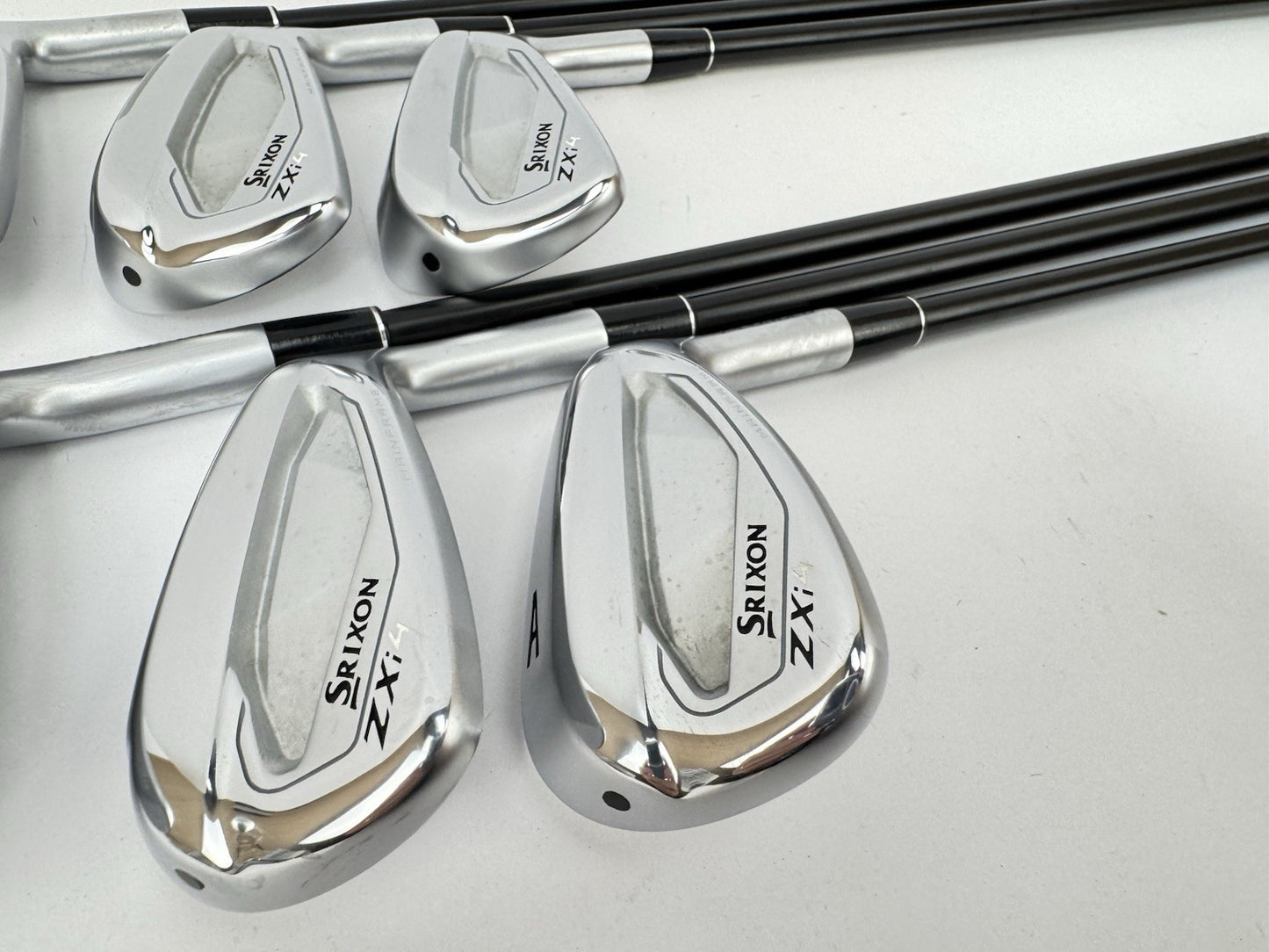 Srixon Zxi4 Irons 6-PW + AW Helium 60 F3 Regular Graphite /Lamkin Midsize /347491