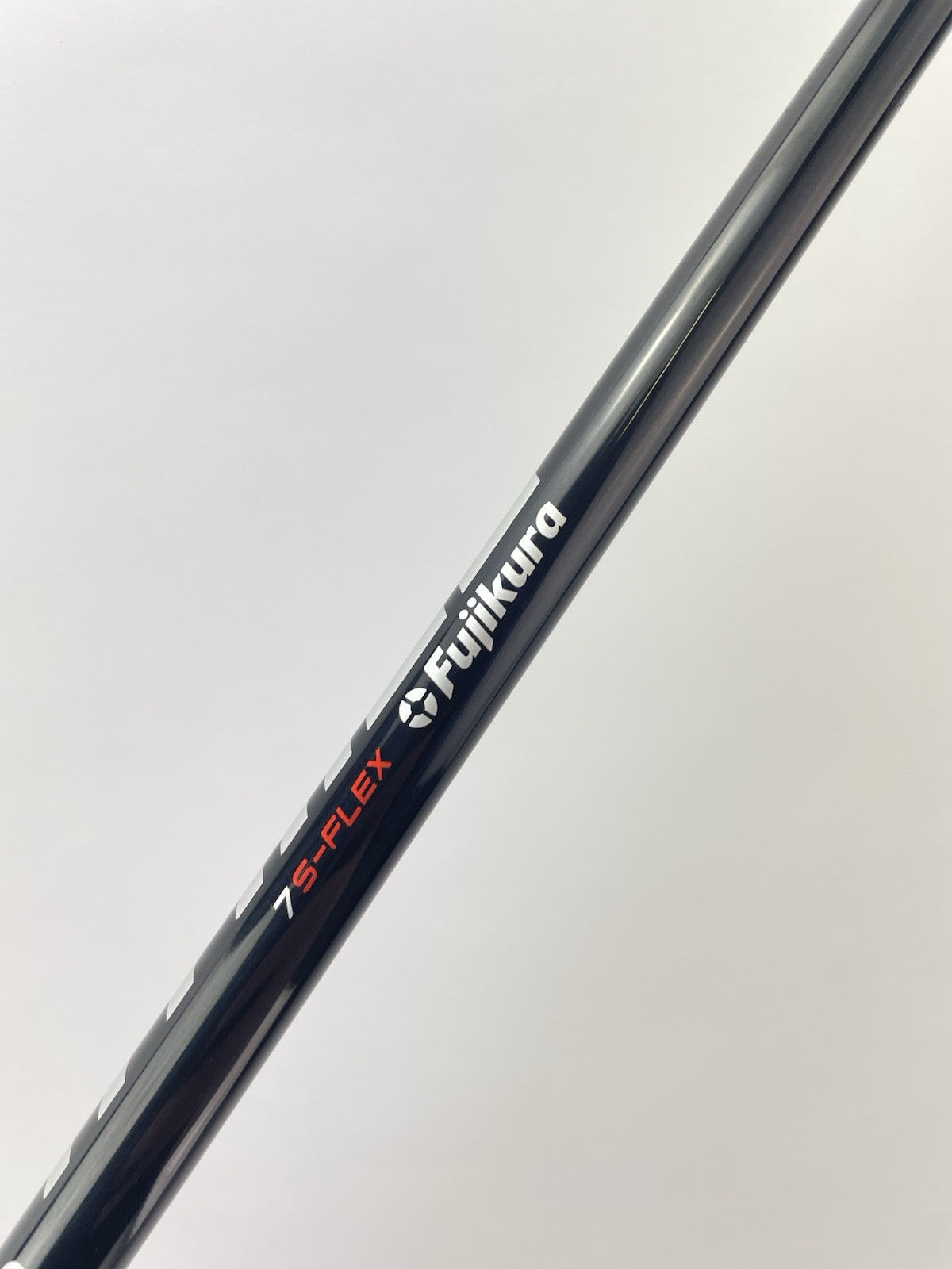 Fujikura Atmos Iron Shaft 7 Stiff Flex Graphite 35.75 /0.355 Tapered /282056