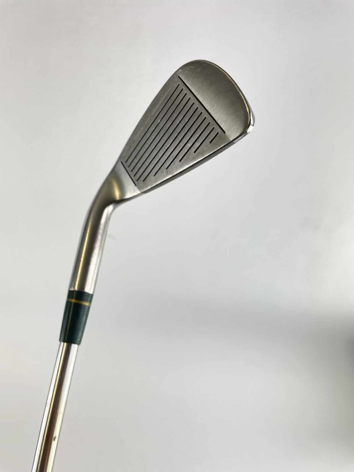 Maruman Golf 4 Iron TAP F-18 Regular Steel /Right Handed /New Grip /1036015