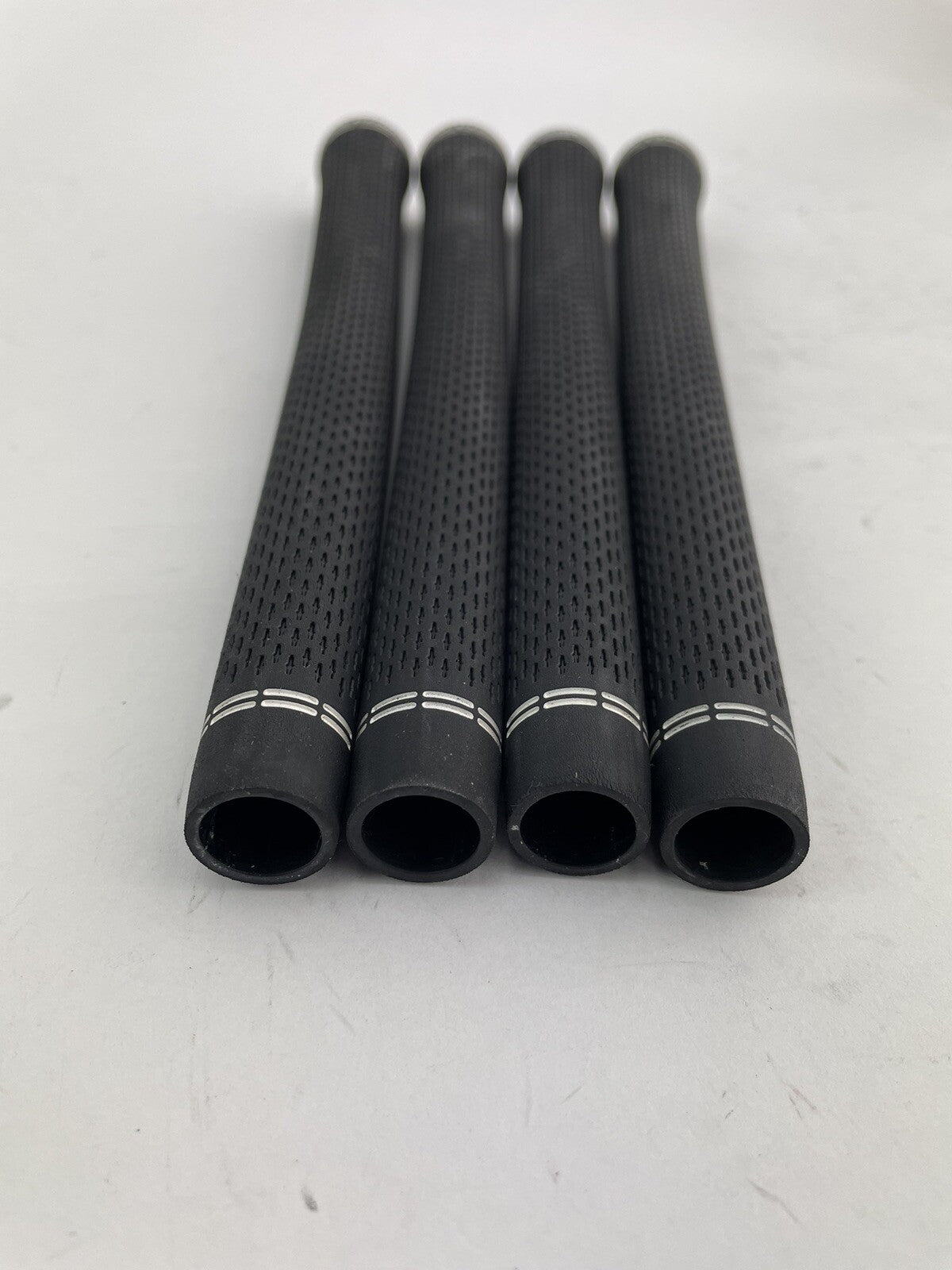 Golf Pride Tour Velvet 360 Soft Grips (4) Midsize /Black /Pulled /343435