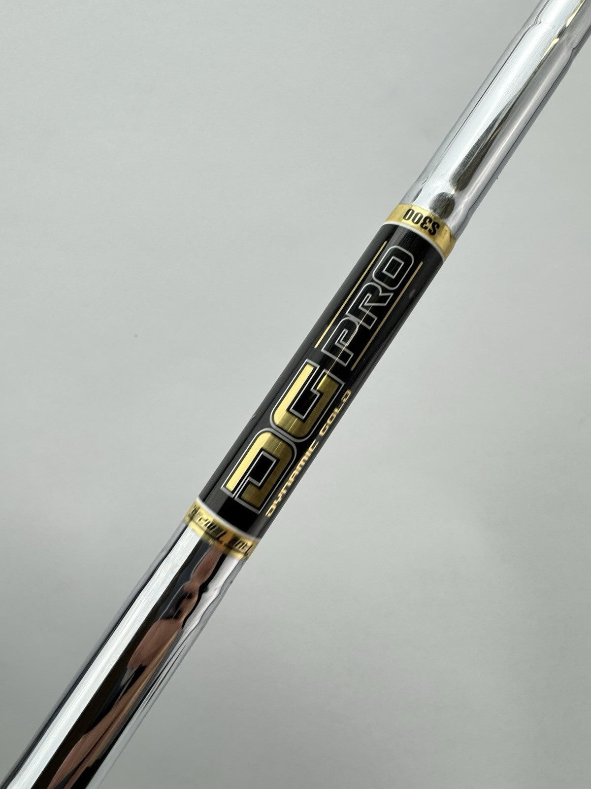 Dynamic Gold Pro Iron Shaft R300 Regular Flex Steel 36” /0.355 Tapered /301672