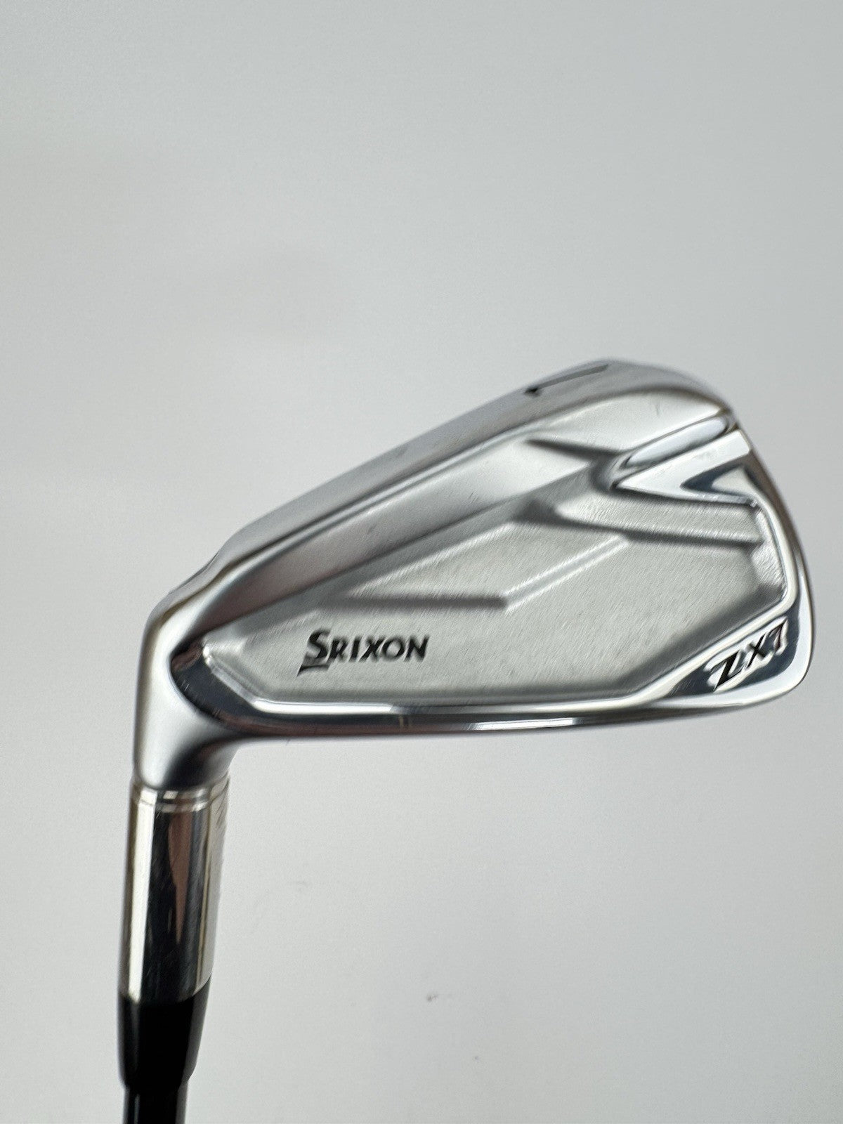 Srixon ZX7 7 Iron Left Handed Miyazaki 6A Senior Flex Graphite /Demo /330762