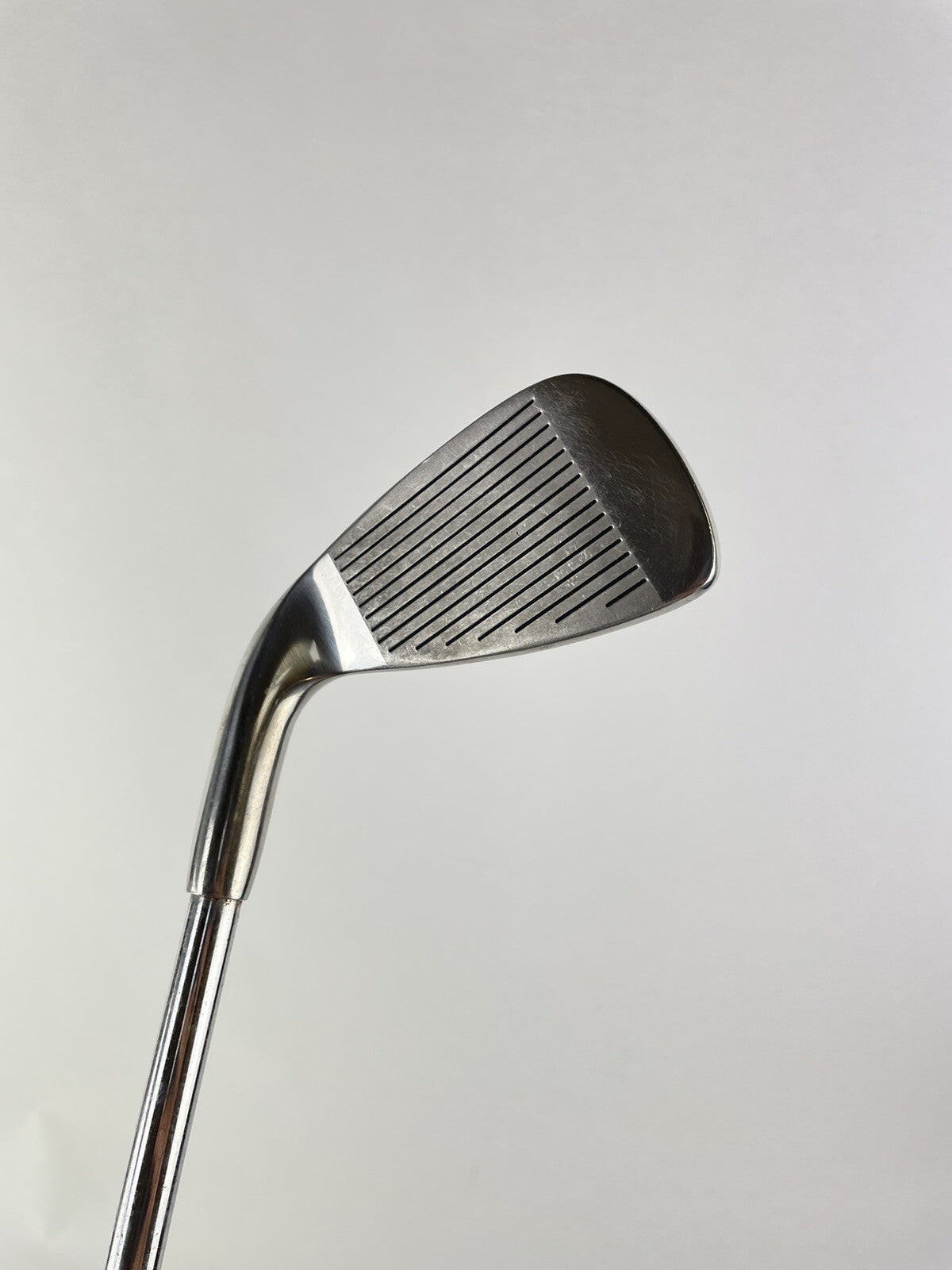 Lynx USA 2 Iron Regular Flex Steel /Right Handed /Lamkin Crossline Grip /1196010