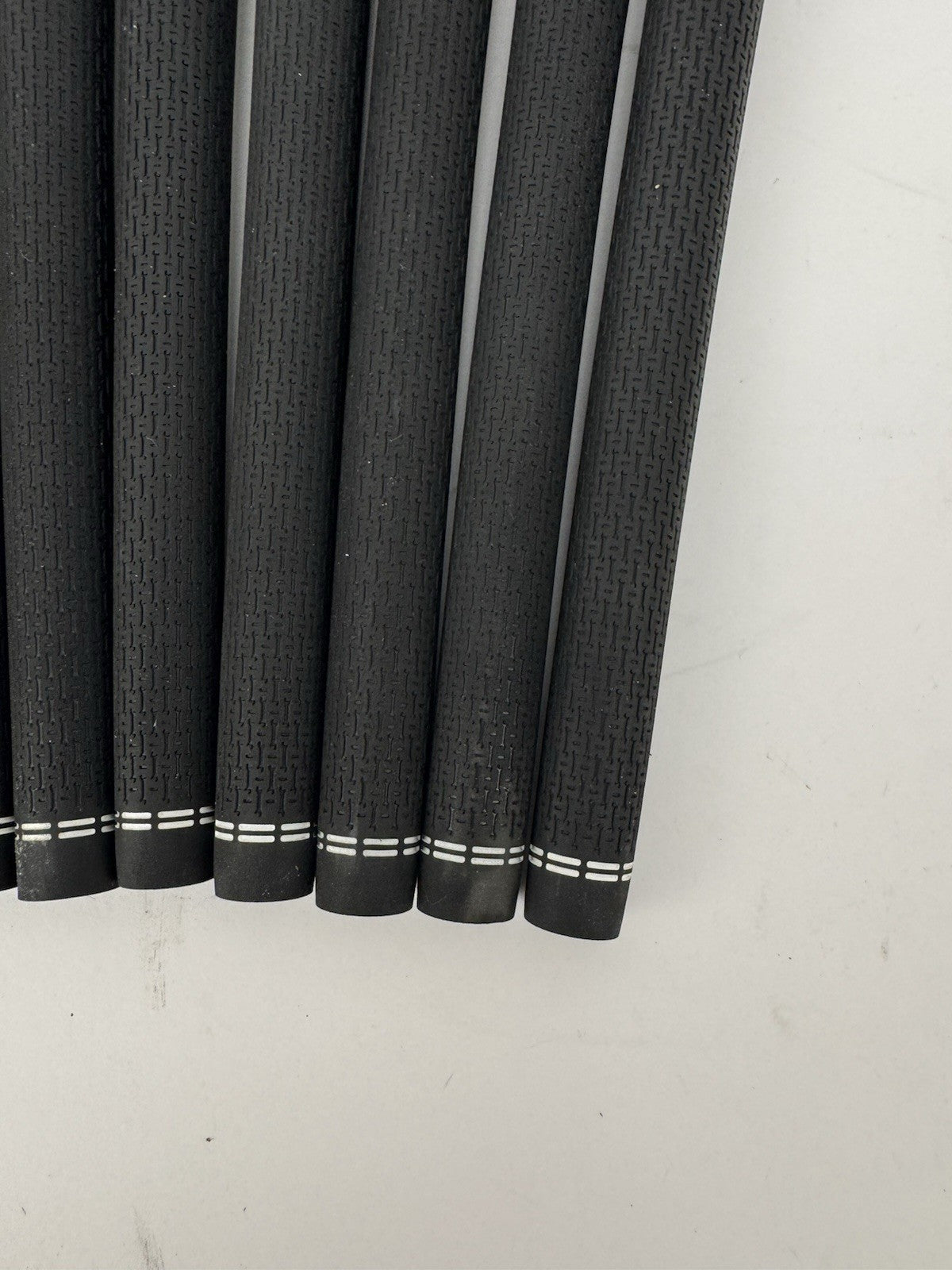 Golf Pride Mizuno Golf Grips (10) Tour Velvet Standard Black/White/Pulled /354535