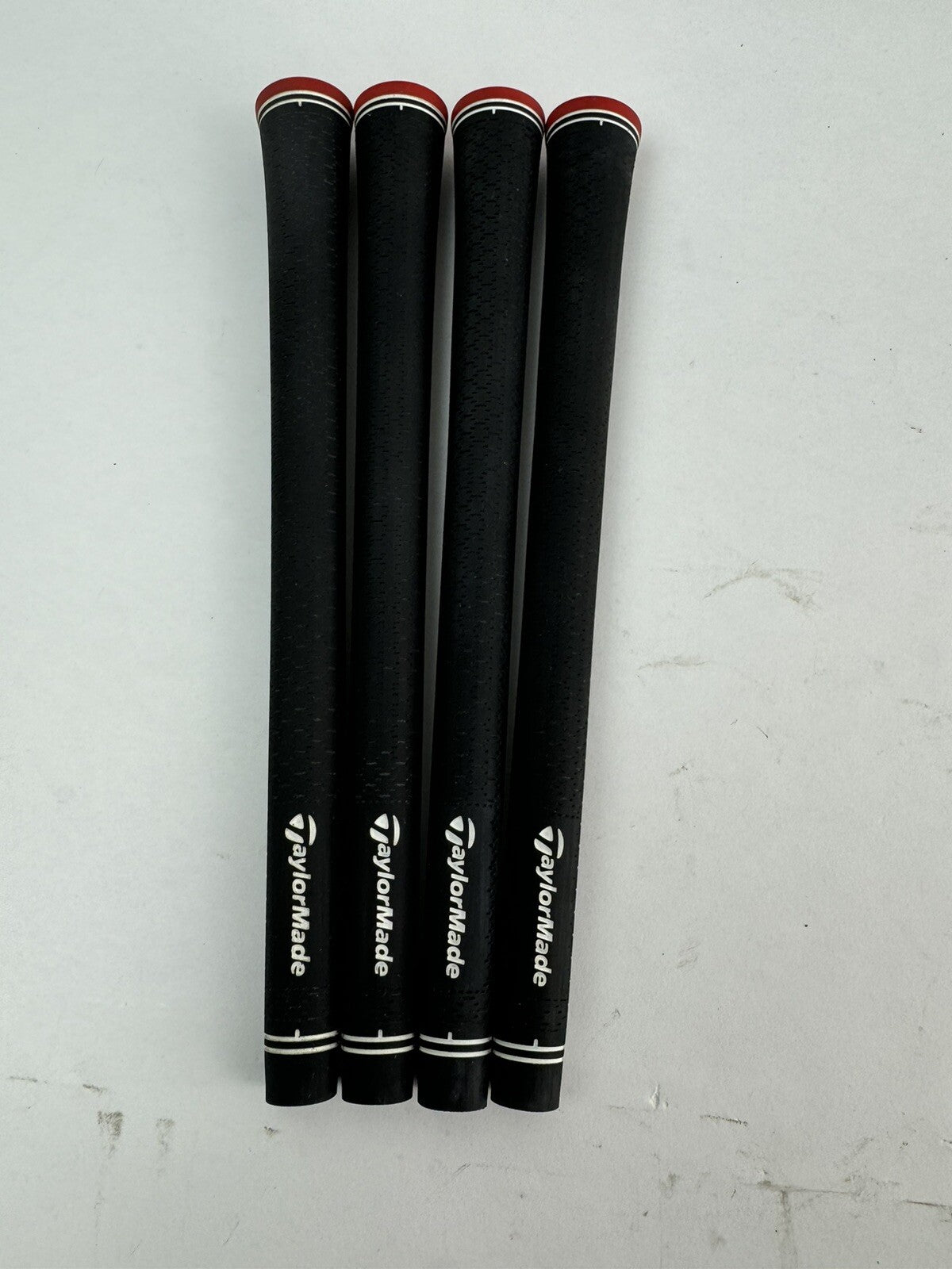 Taylormade Lamkin Golf Grips (4) Standard /Black/Red /Pulled /334830