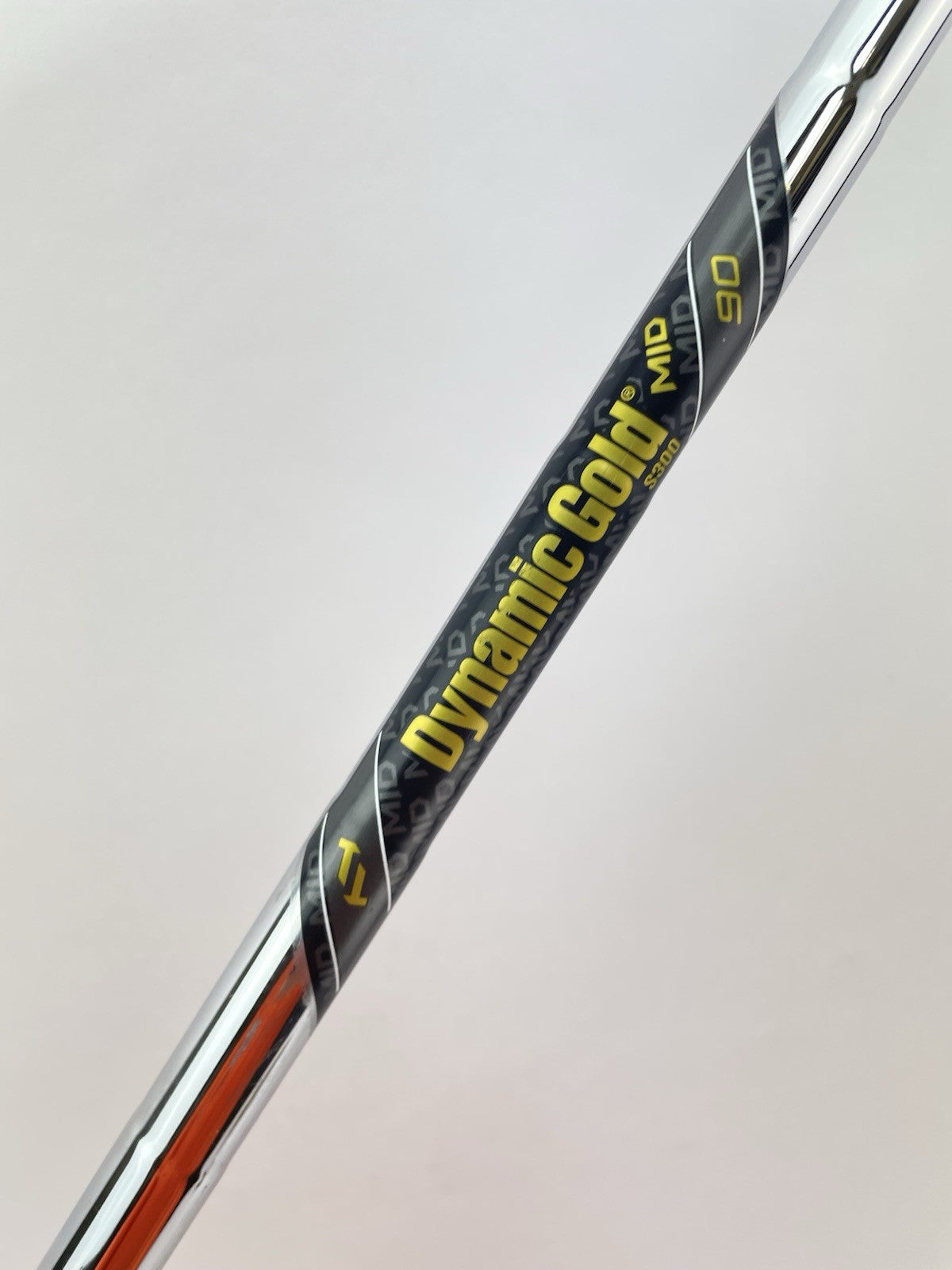 Dynamic Gold Mid 90 Iron Shaft Stiff Flex Steel 35 /0.370 Parallel /269002