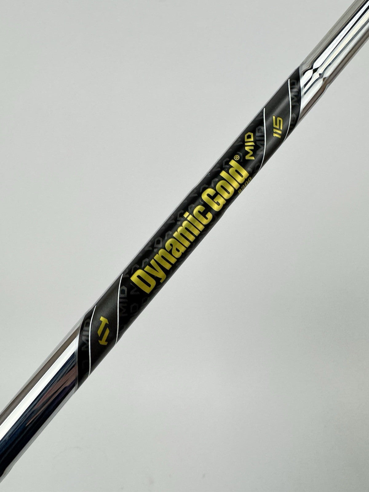 Dynamic Gold 115 Iron Shaft Mid R300 Regular Steel / 35” /0.355 Tapered /336561