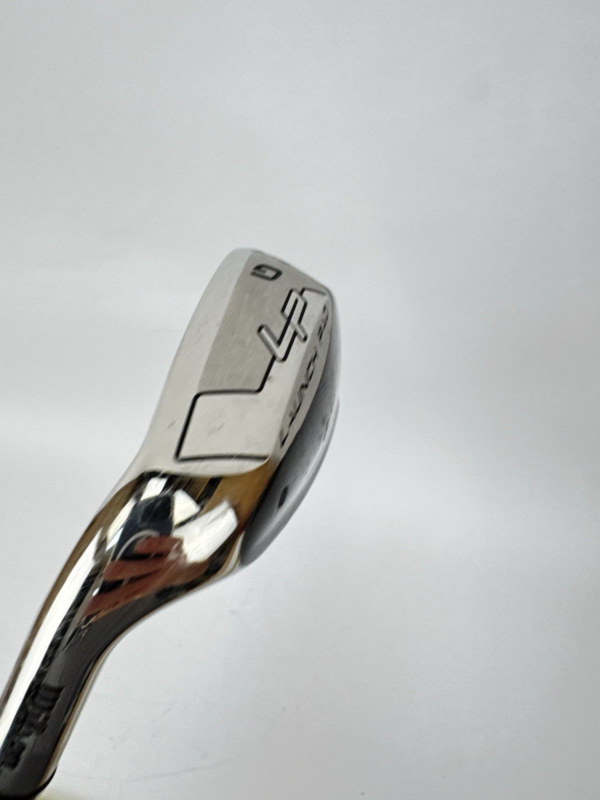 Wilson Launch Pad Gap Wedge Left Handed Cypher 5.5 Regular Graphite /351706