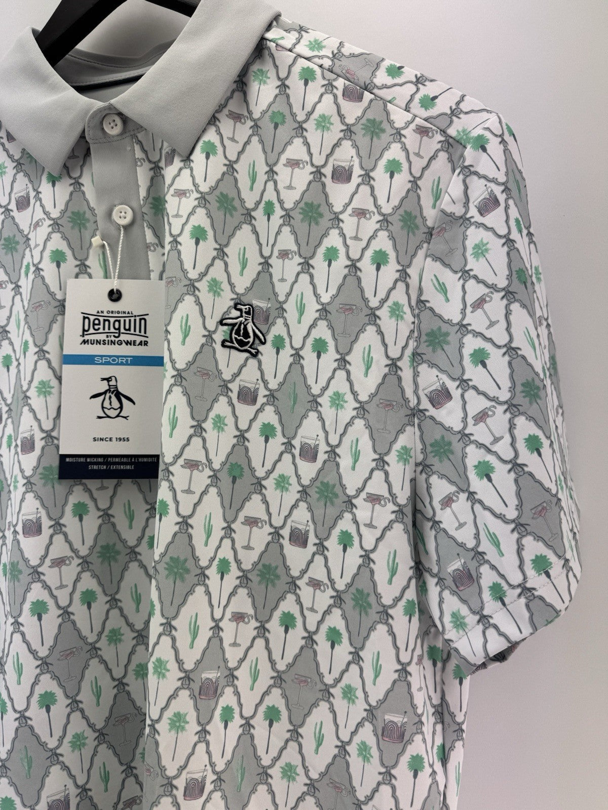 Men’s Original Penguin All Over Cocktail Print Golf Polo Size UK Small/ 311155