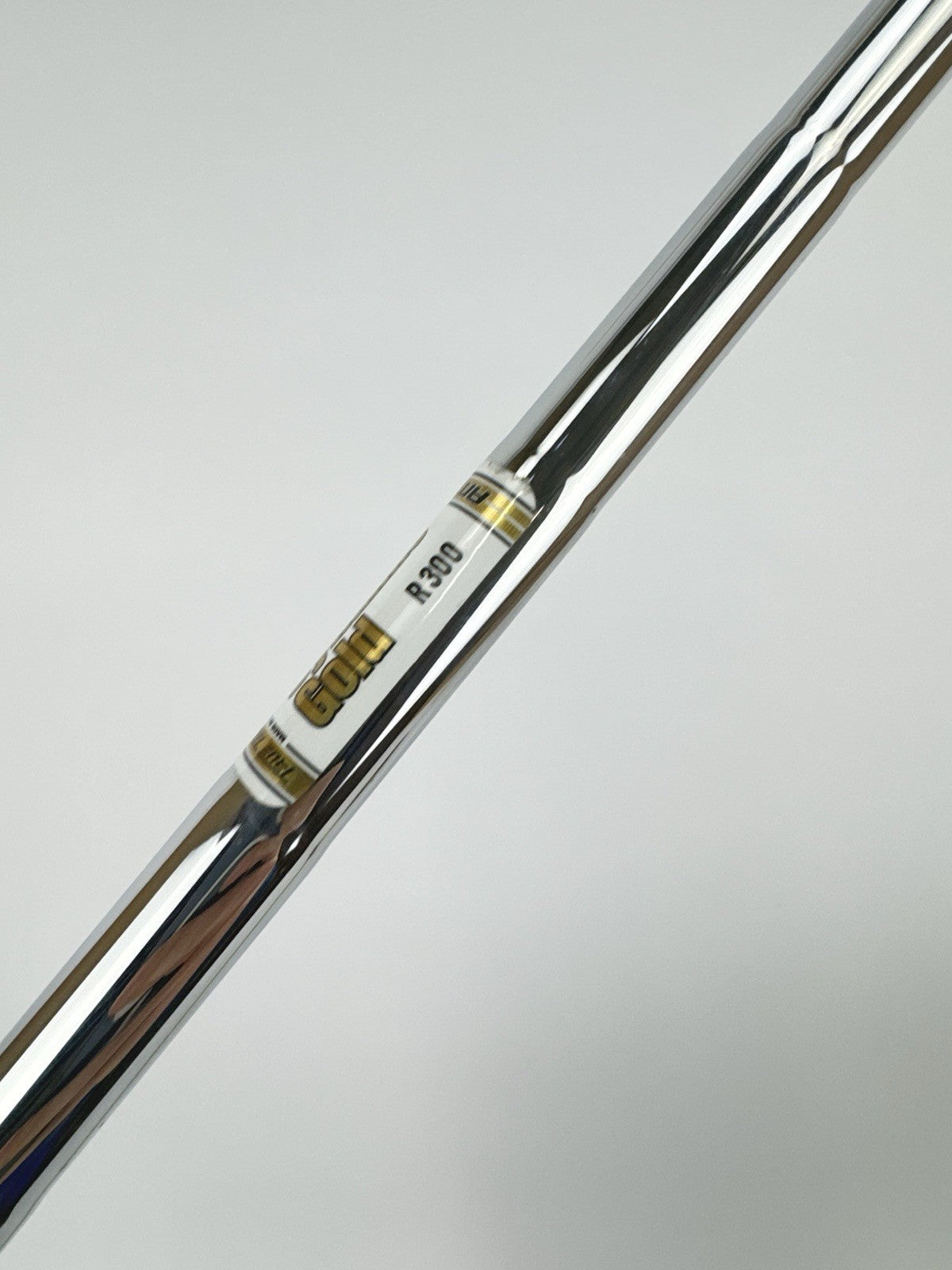 Dynamic Gold AMT Iron Shaft R300 Regular Flex Steel 35.5 /0.355 Tapered /318825