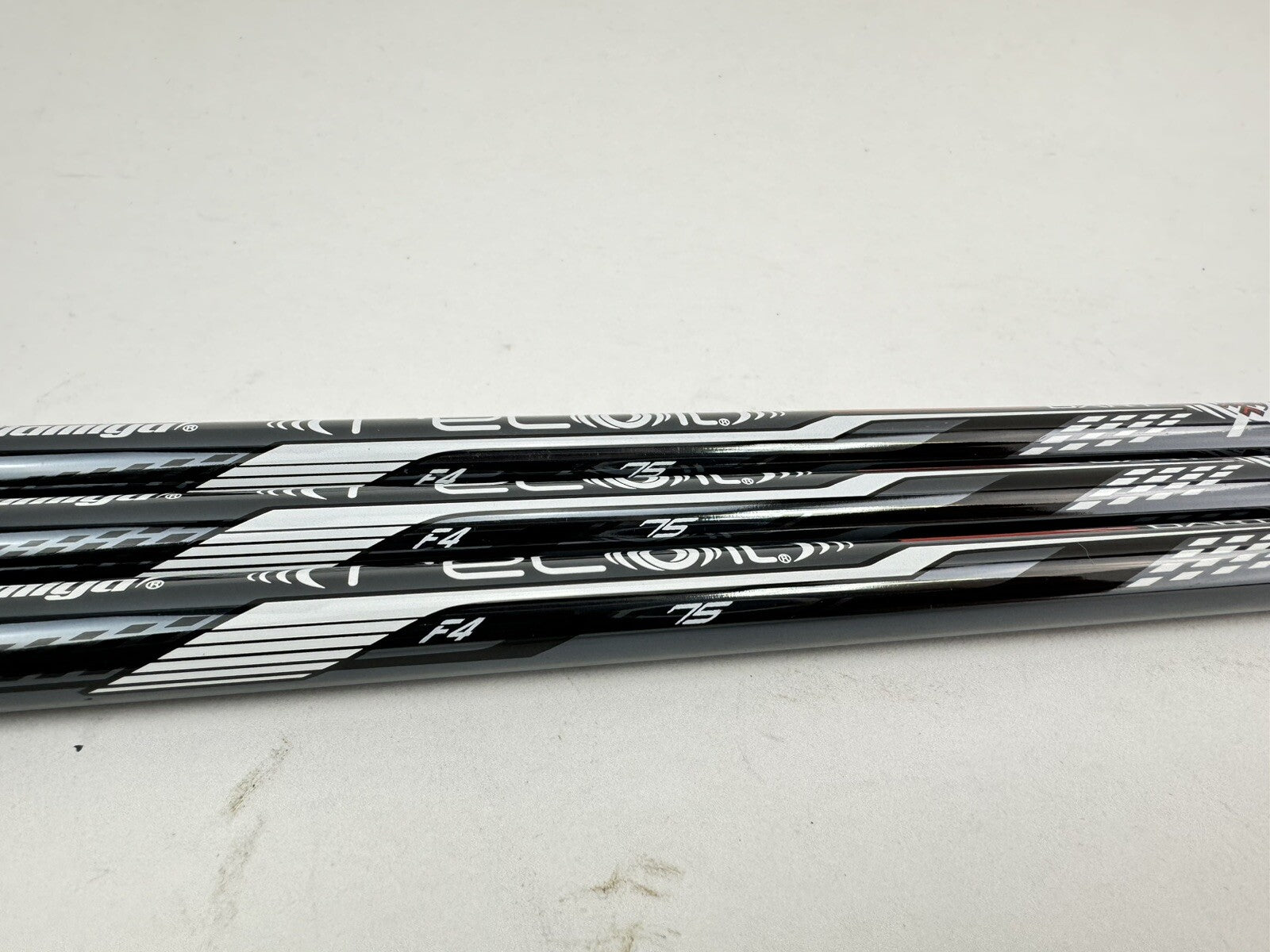 Recoil Dart Wedge Shaft Set (3) 75 F4 Stiff Flex Graphite 0.355 Tapered /278945