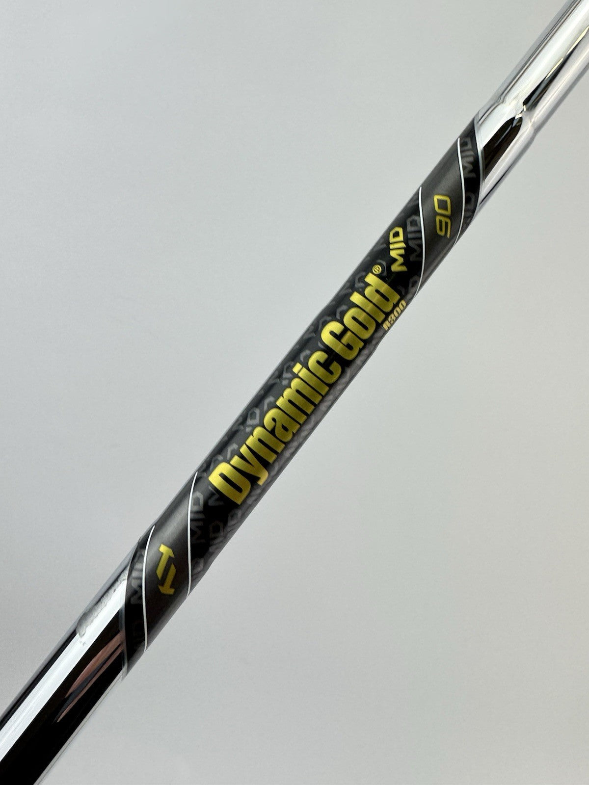 Dynamic Gold Mid 90 Iron Shaft Regular Flex Steel 35.5" /0.370 Parallel/308332