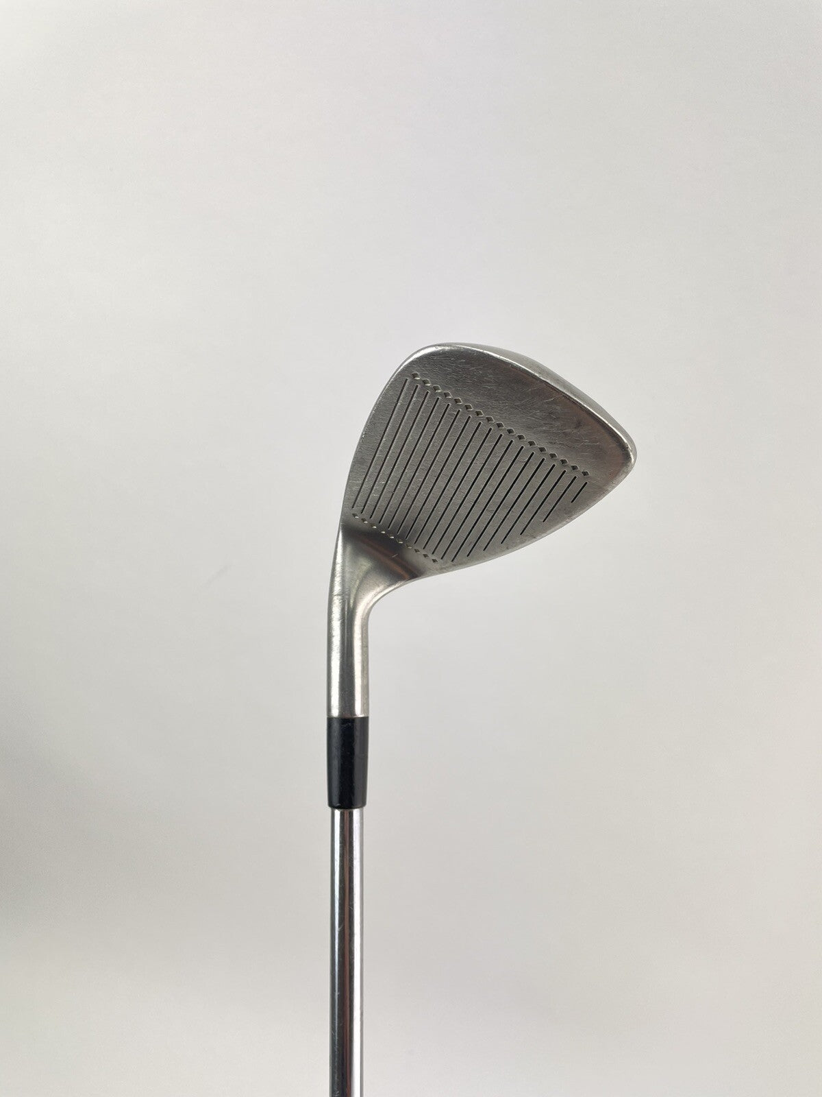 Daiwa Golf Sand Wedge Midsize Hi-Trac Regular Steel /Right /New Mid Grip /1928211