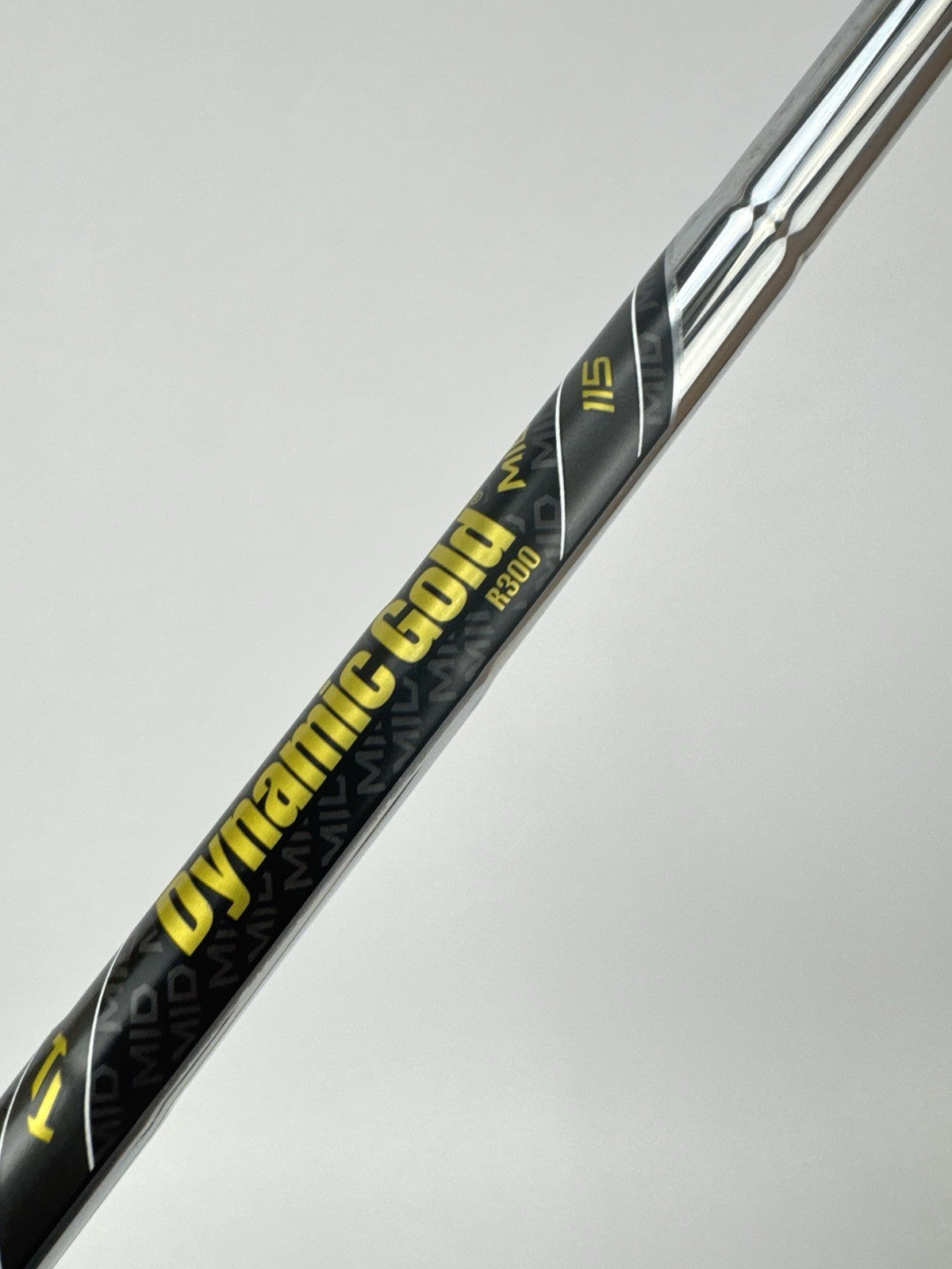 Dynamic Gold 115 Iron Shaft Mid R300 Regular Steel / 35” /0.355 Tapered /336934