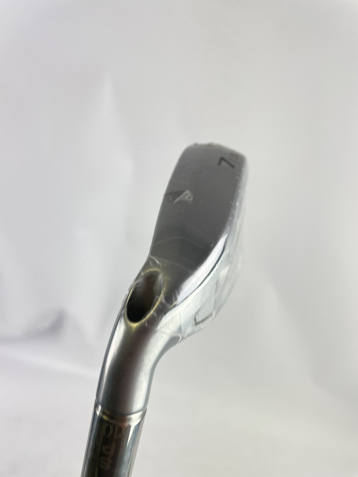Cleveland Launcher UHX 7 Iron 30* XXIO Senior Graphite /Left Handed /New /80025