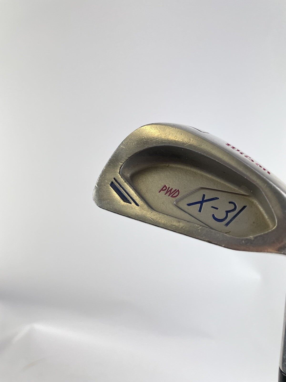 Wilson Pwd 7 Iron Ladies Flex Steel/ Right Handed/ New Grip/ 30091