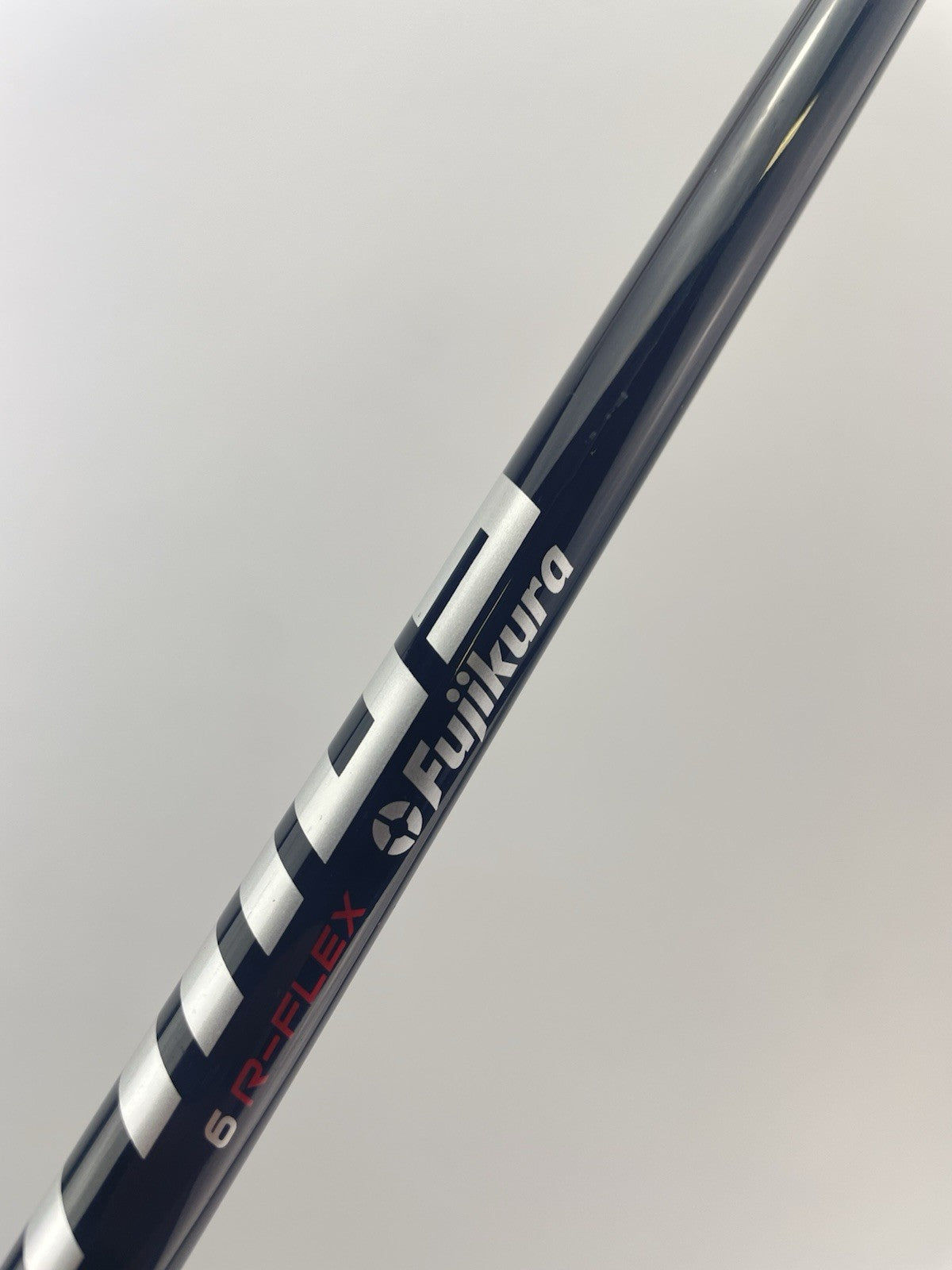 Fujikura Atmos Iron Shaft Regular Flex Graphite 36” /0.355 Tapered /301125