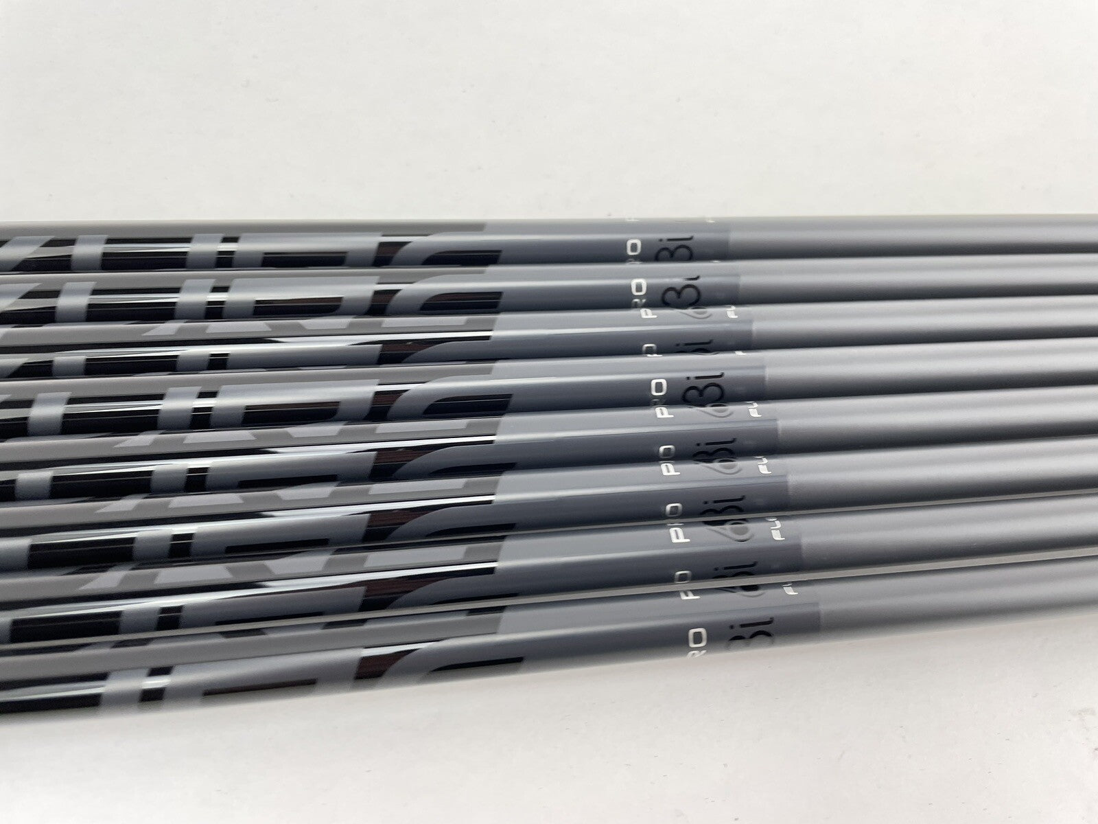 Fujikura Pro 63i Iron Shaft Set (8) Regular Flex Graphite/0.370 Parallel/New2